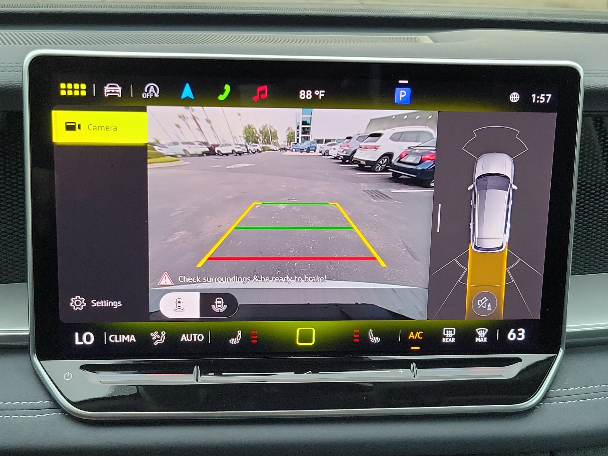 2025 Volkswagen Tiguan SE - Photo 21