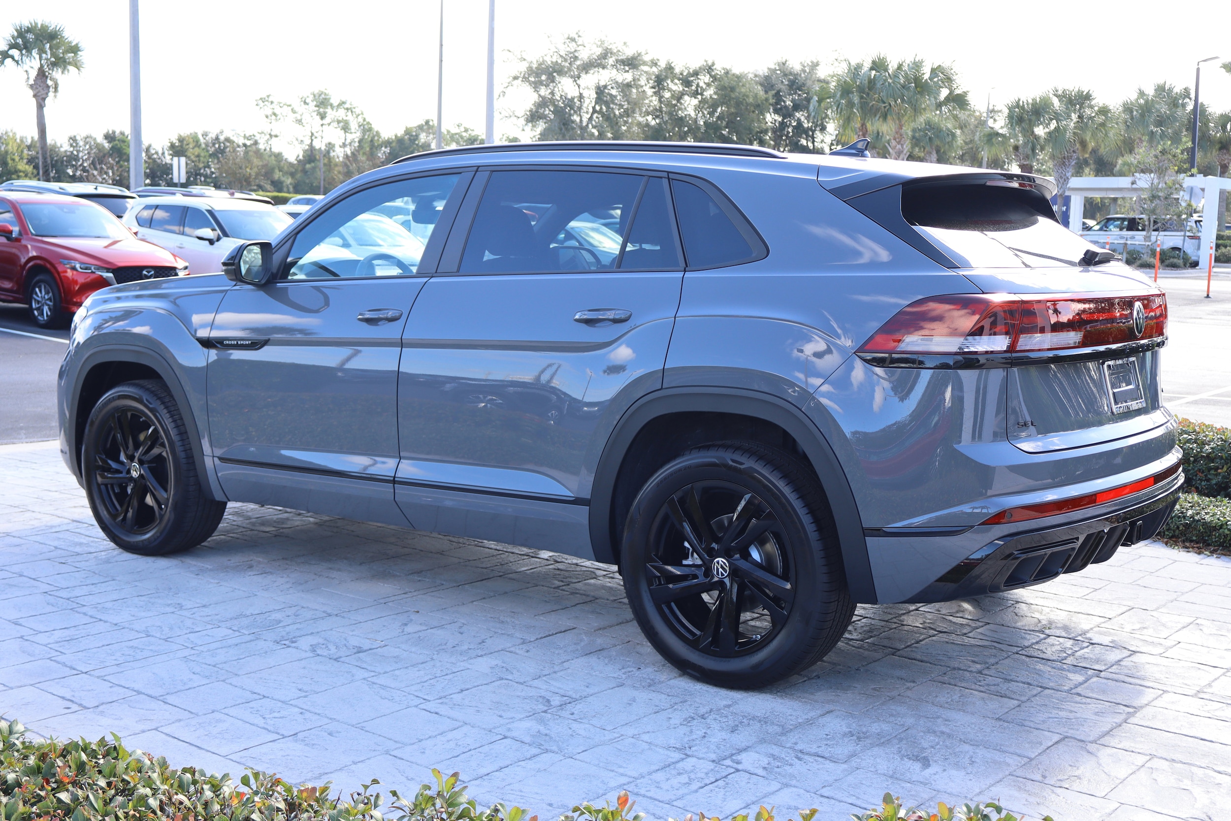 2026 Volkswagen Atlas Cross Sport SEL R-LINE - Photo 6