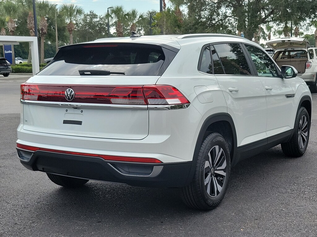 New 2026 Volkswagen Atlas Cross Sport 2.0T SE SUV