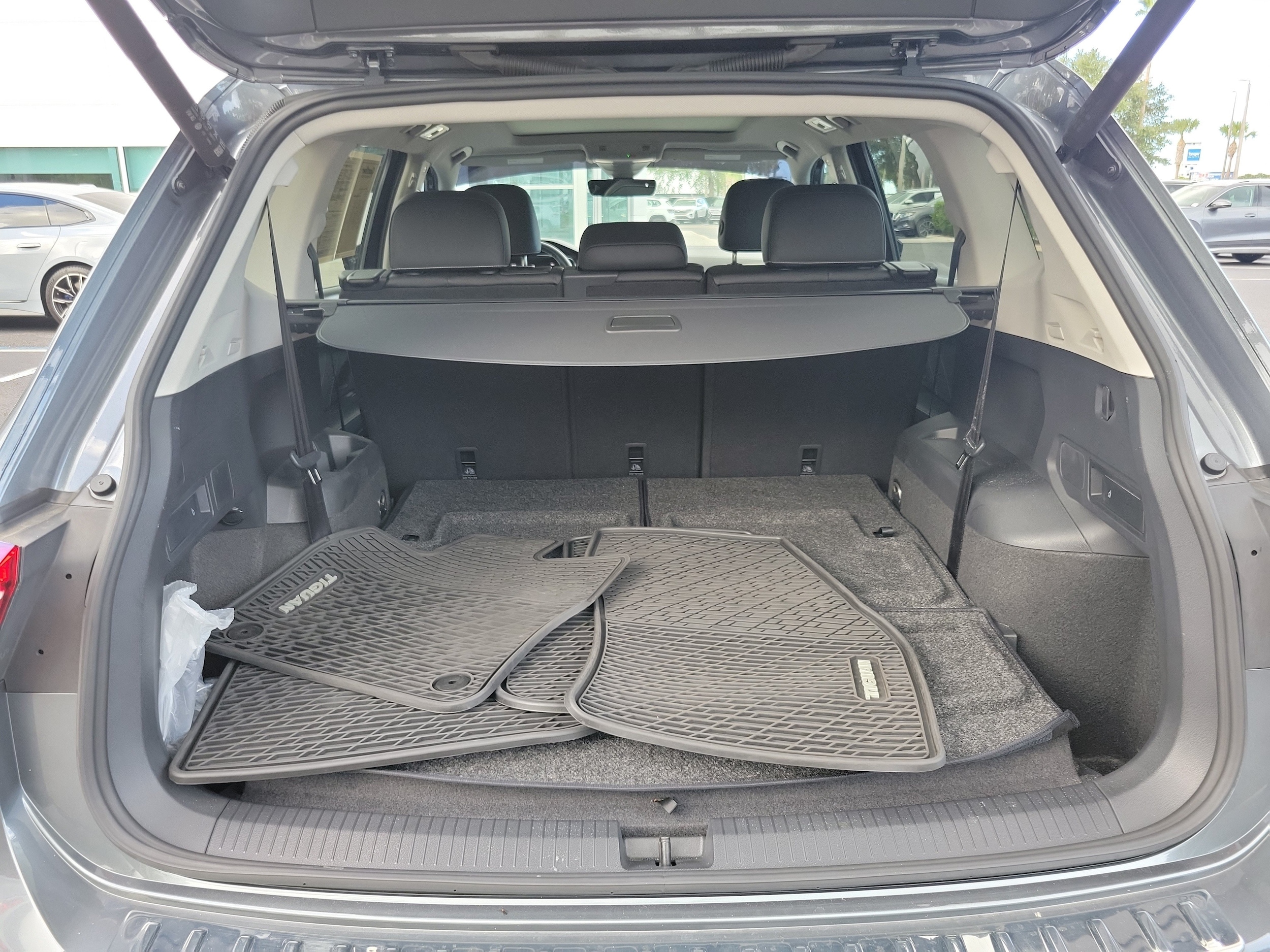 2024 Volkswagen Tiguan SE - Photo 7