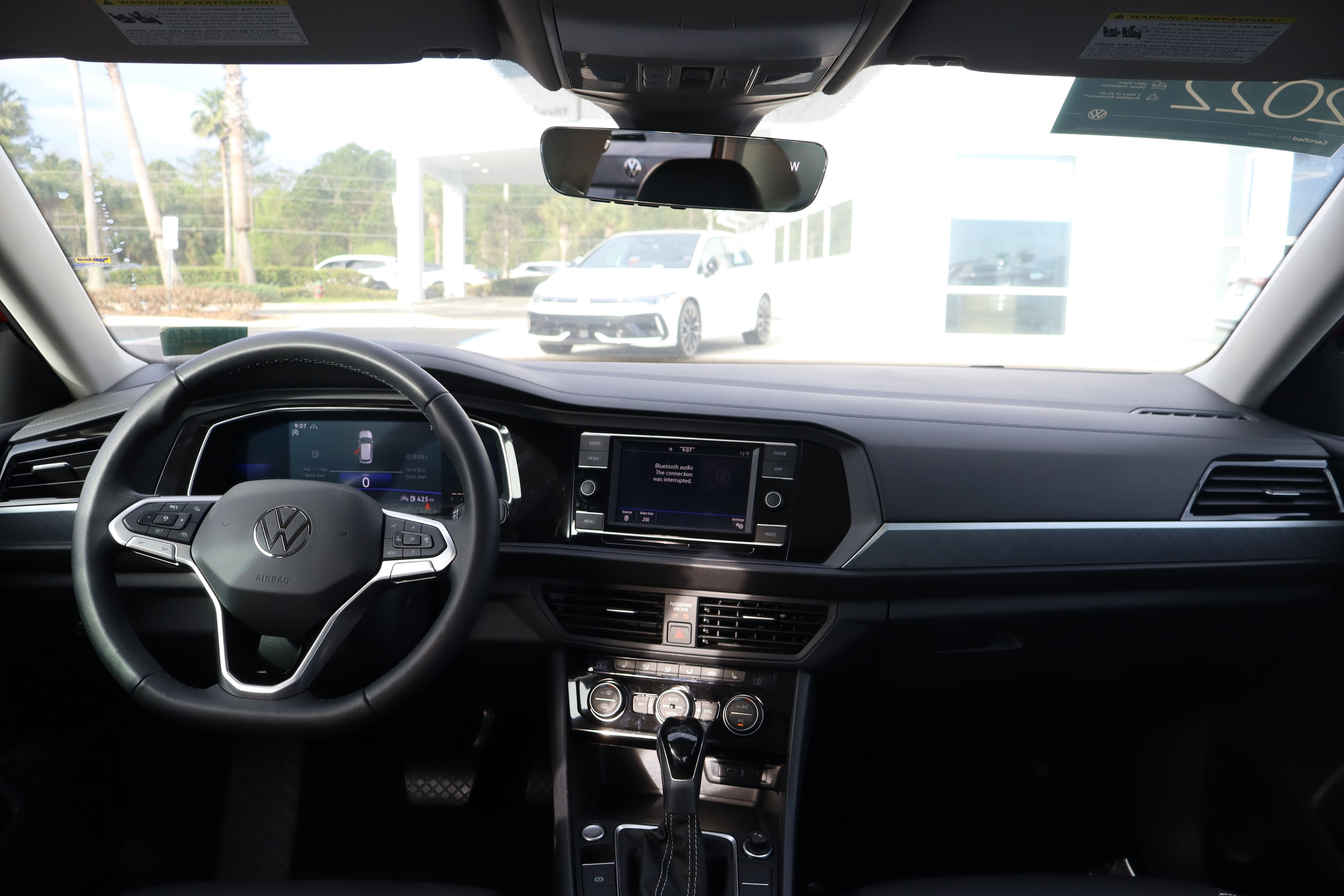 2022 Volkswagen Jetta SE - Photo 26