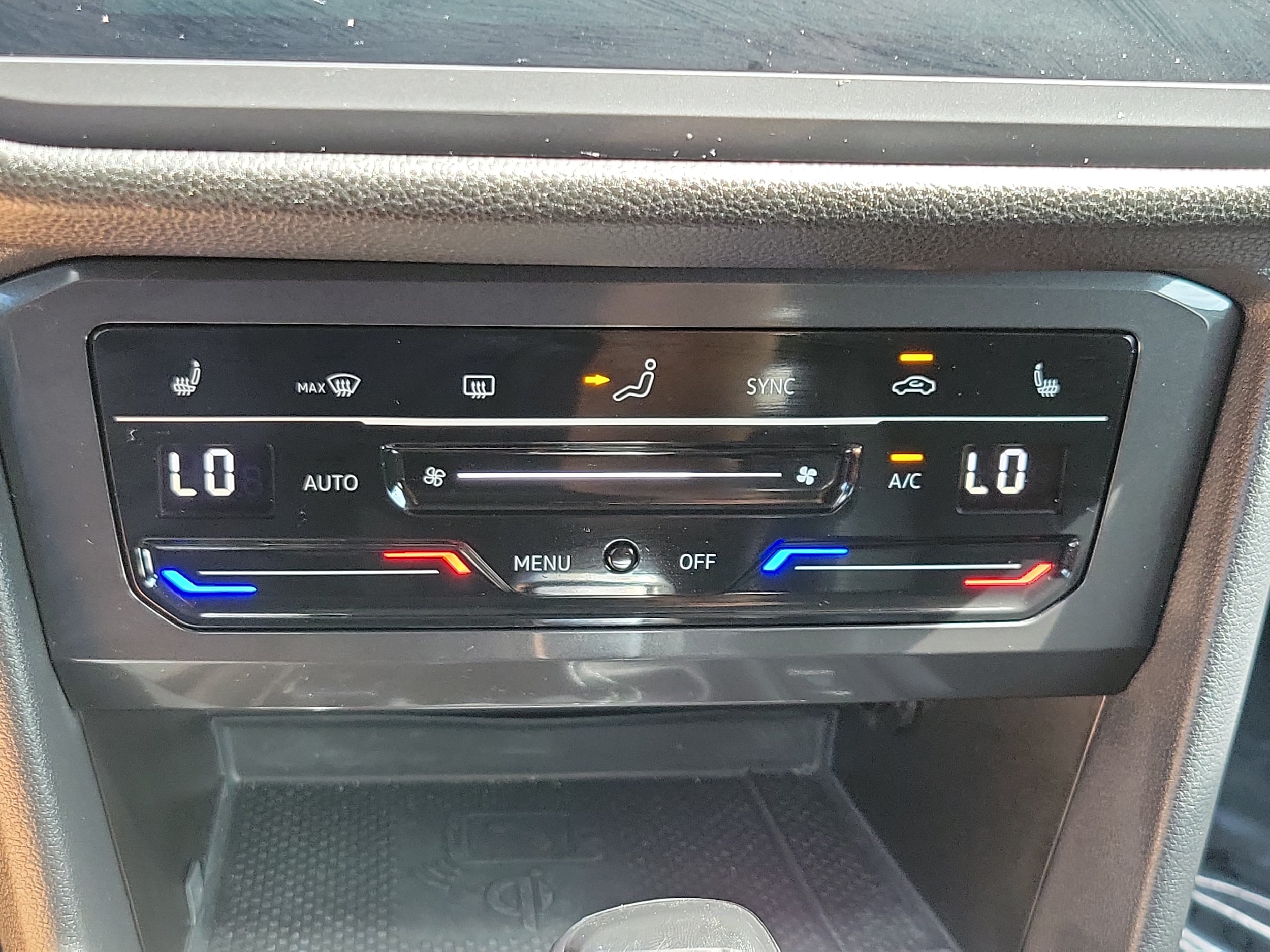 2023 Volkswagen Tiguan SE - Photo 22