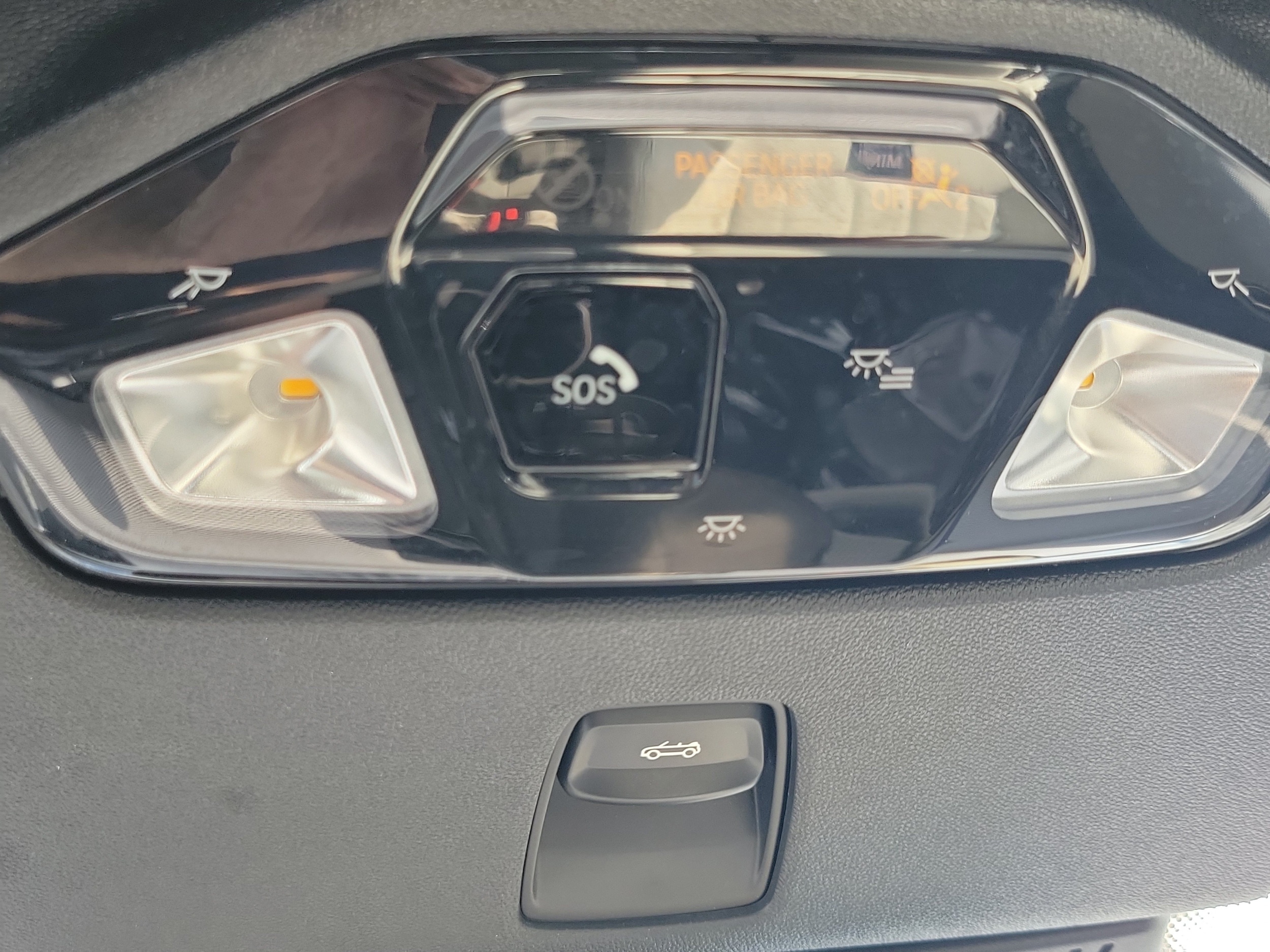 2025 MINI Convertible Base - Photo 24