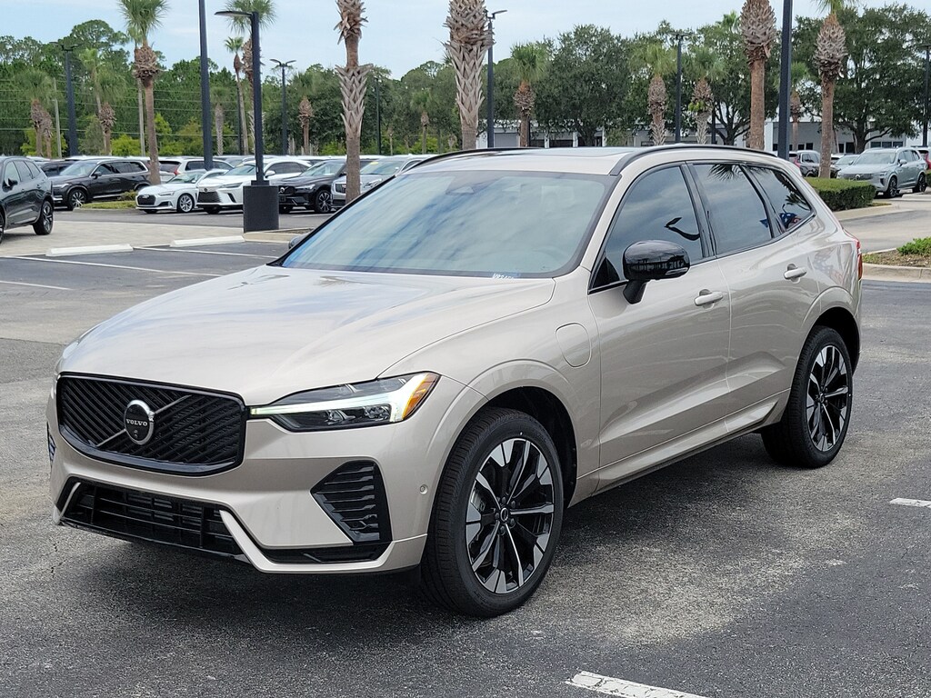 New 2026 Volvo XC60 Plug-In Hybrid T8 Plus SUV