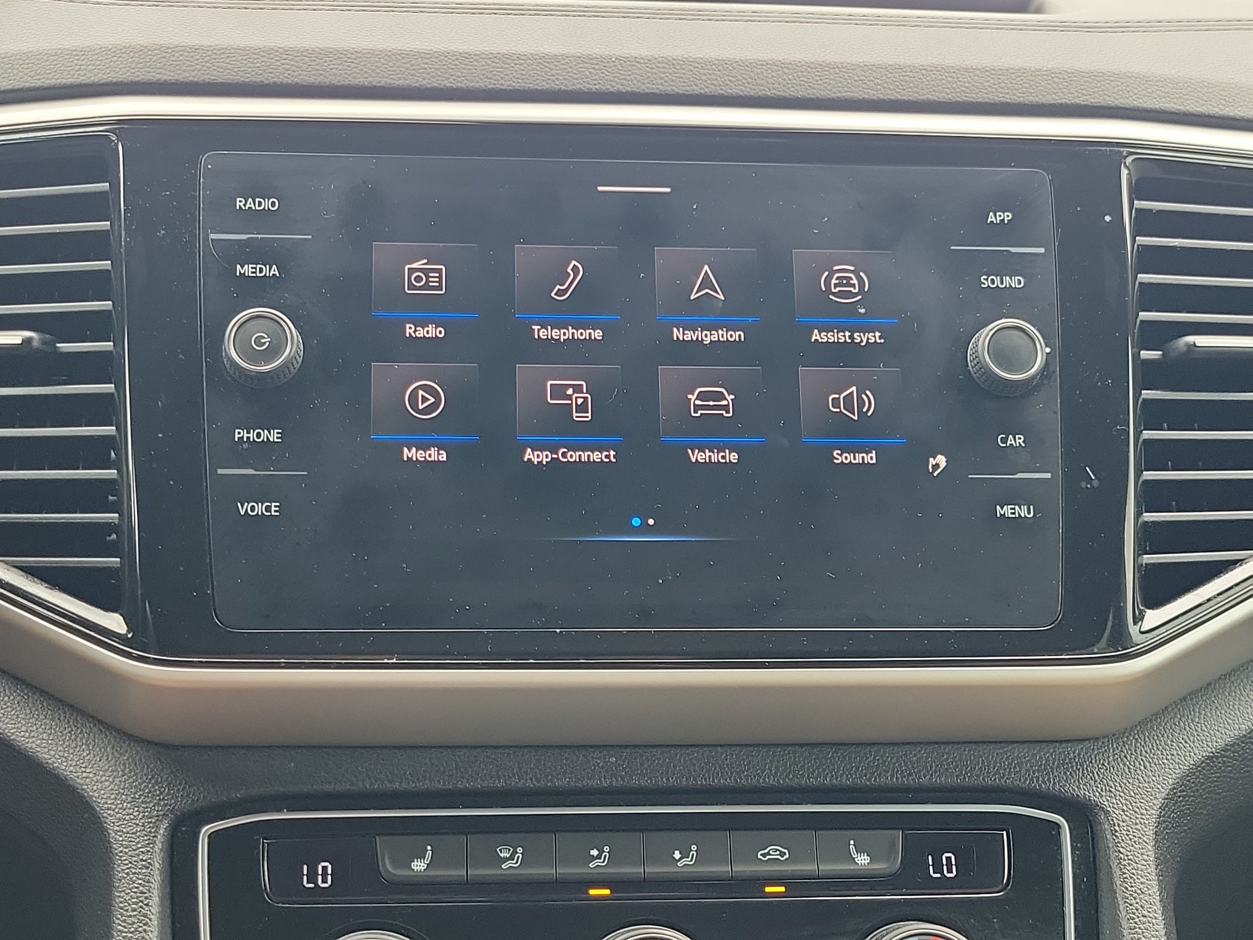 2022 Volkswagen Atlas Cross Sport SE w/Tech - Photo 20