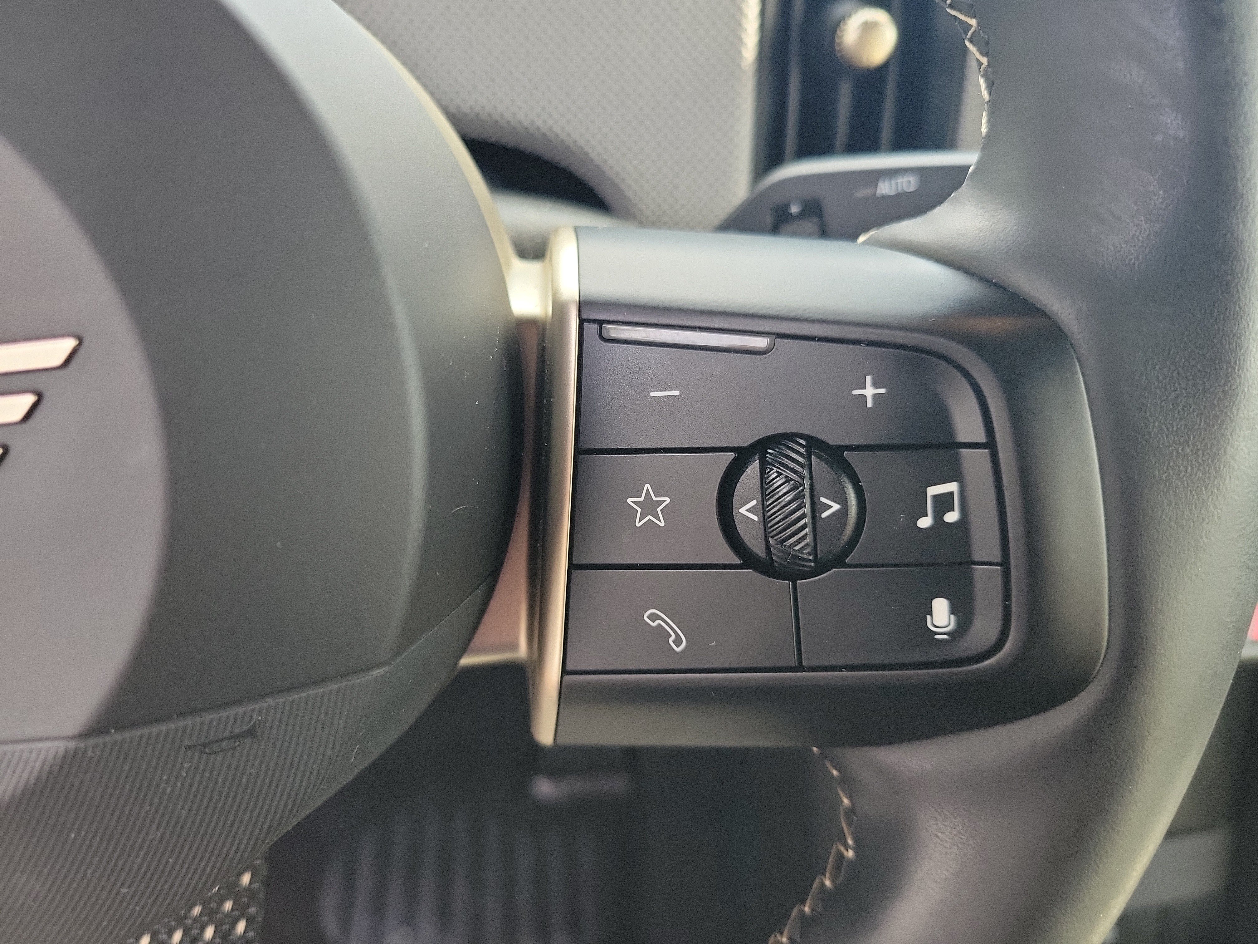 2025 MINI Convertible Base - Photo 16