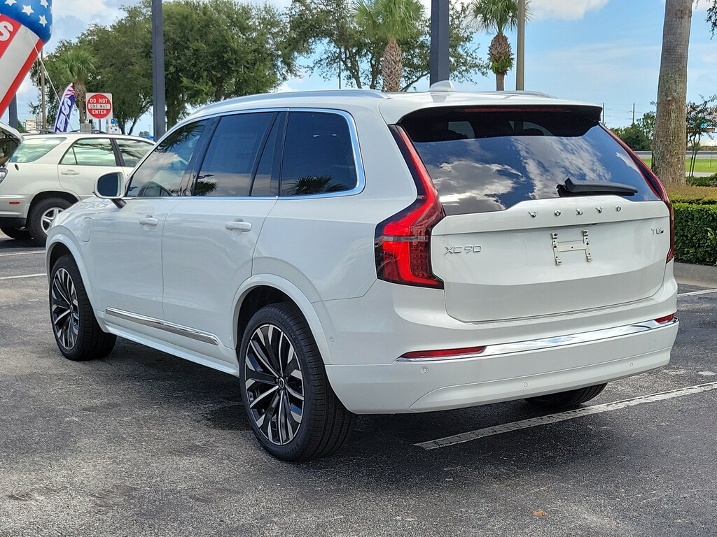 New 2026 Volvo XC90 Plug-In Hybrid T8 Plus SUV