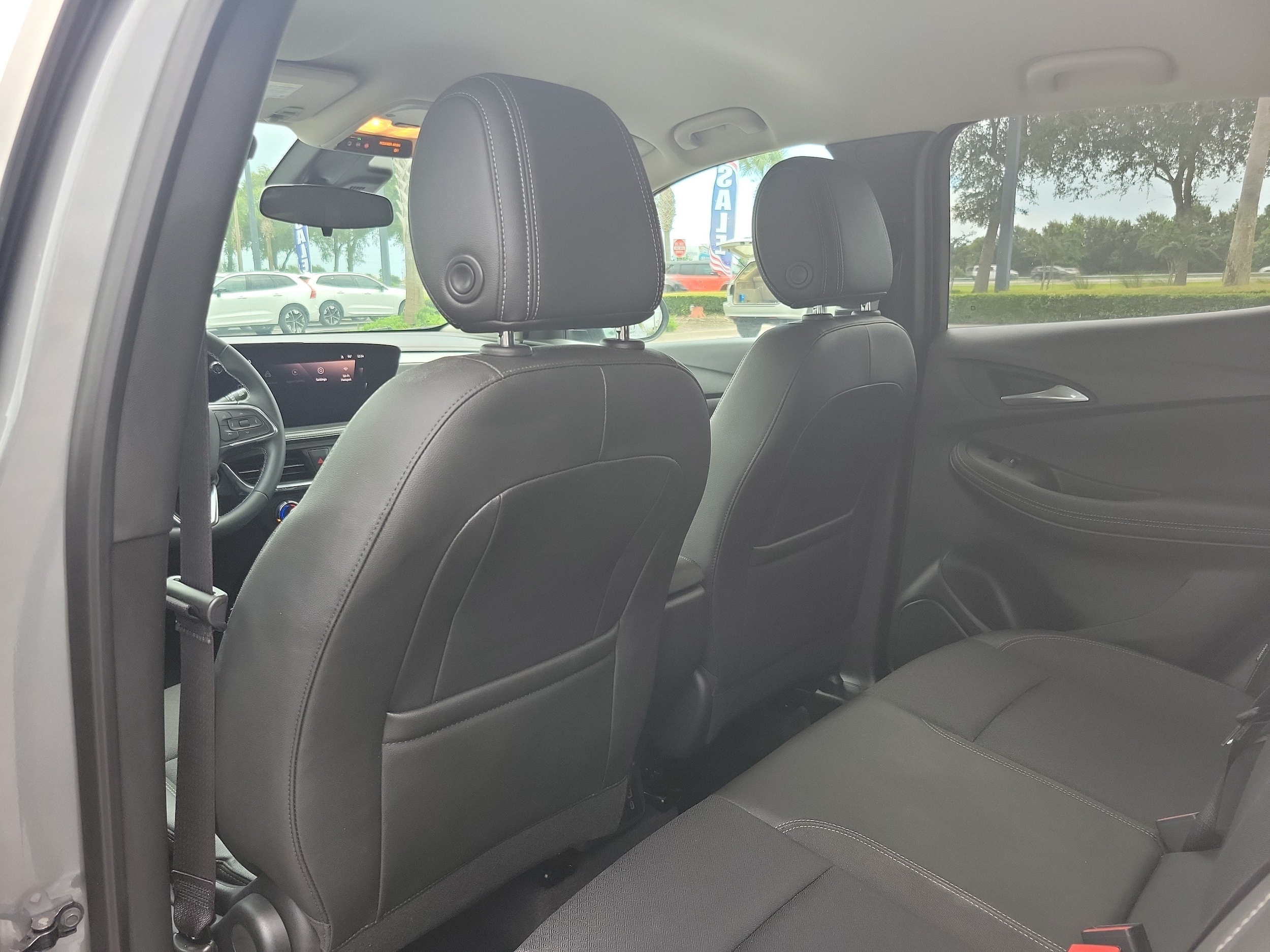 2025 Buick Encore GX Preferred - Photo 9