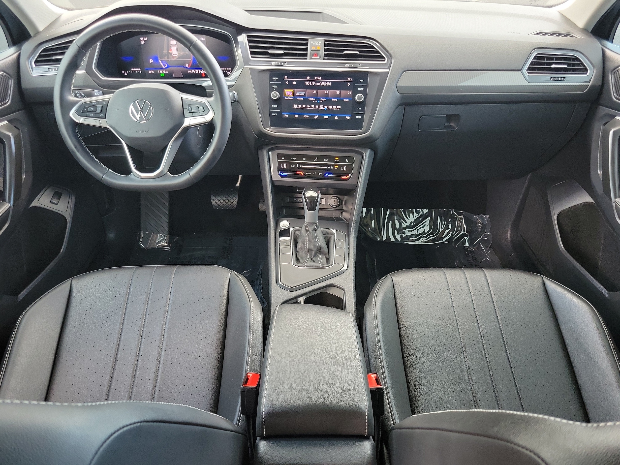 2024 Volkswagen Tiguan SE - Photo 10