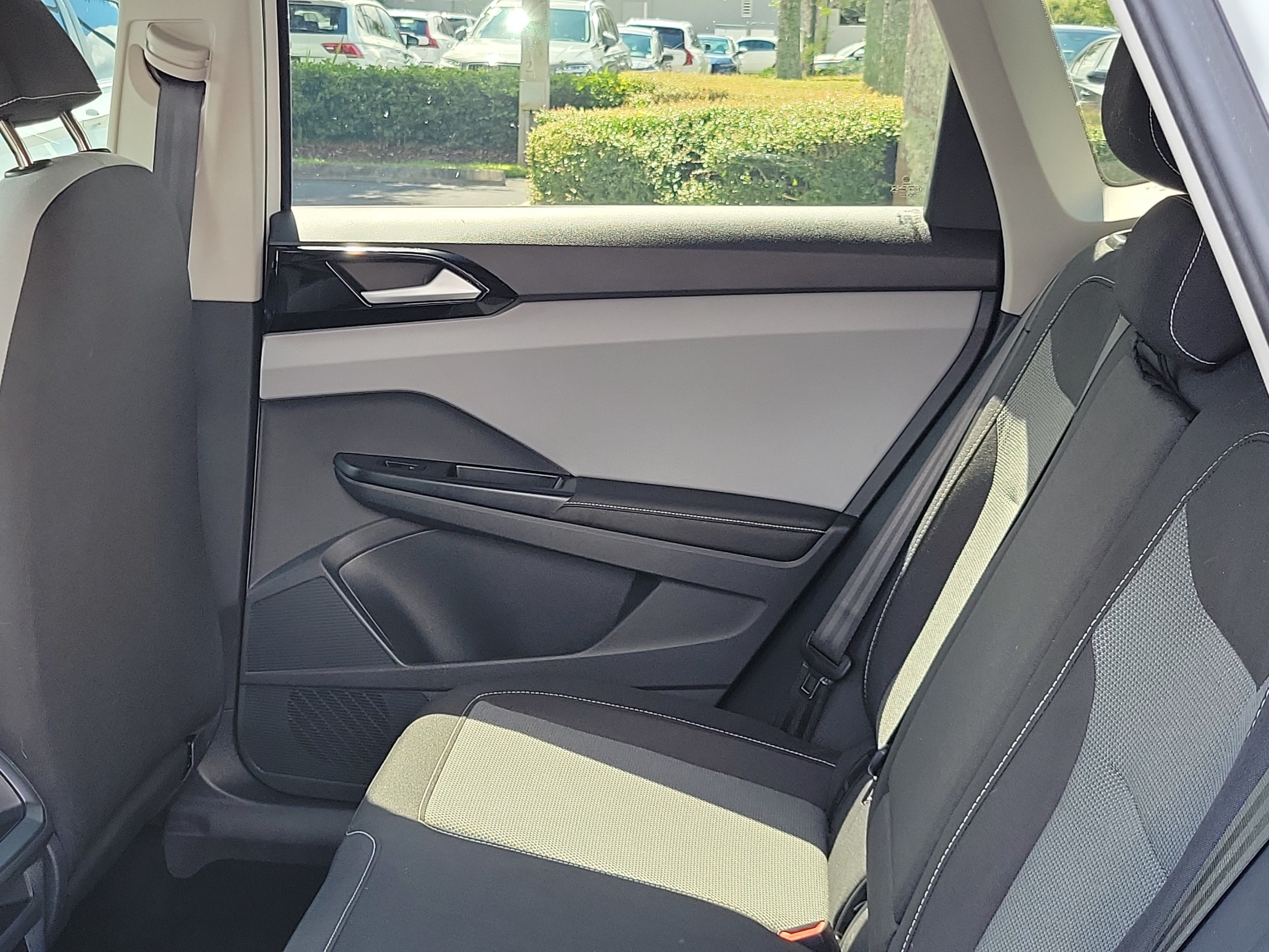2024 Volkswagen Taos S - Photo 9