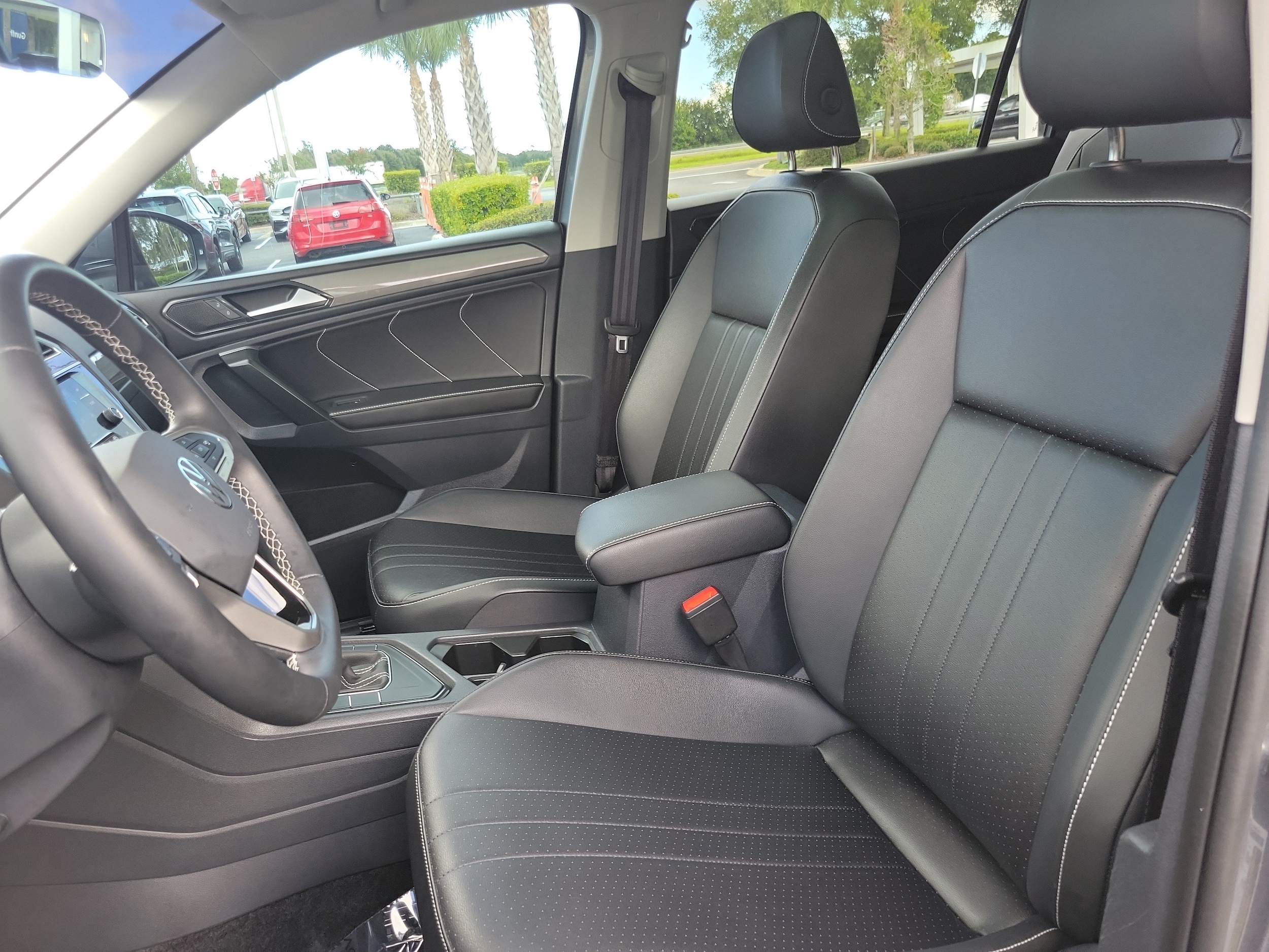 2024 Volkswagen Tiguan SE - Photo 15