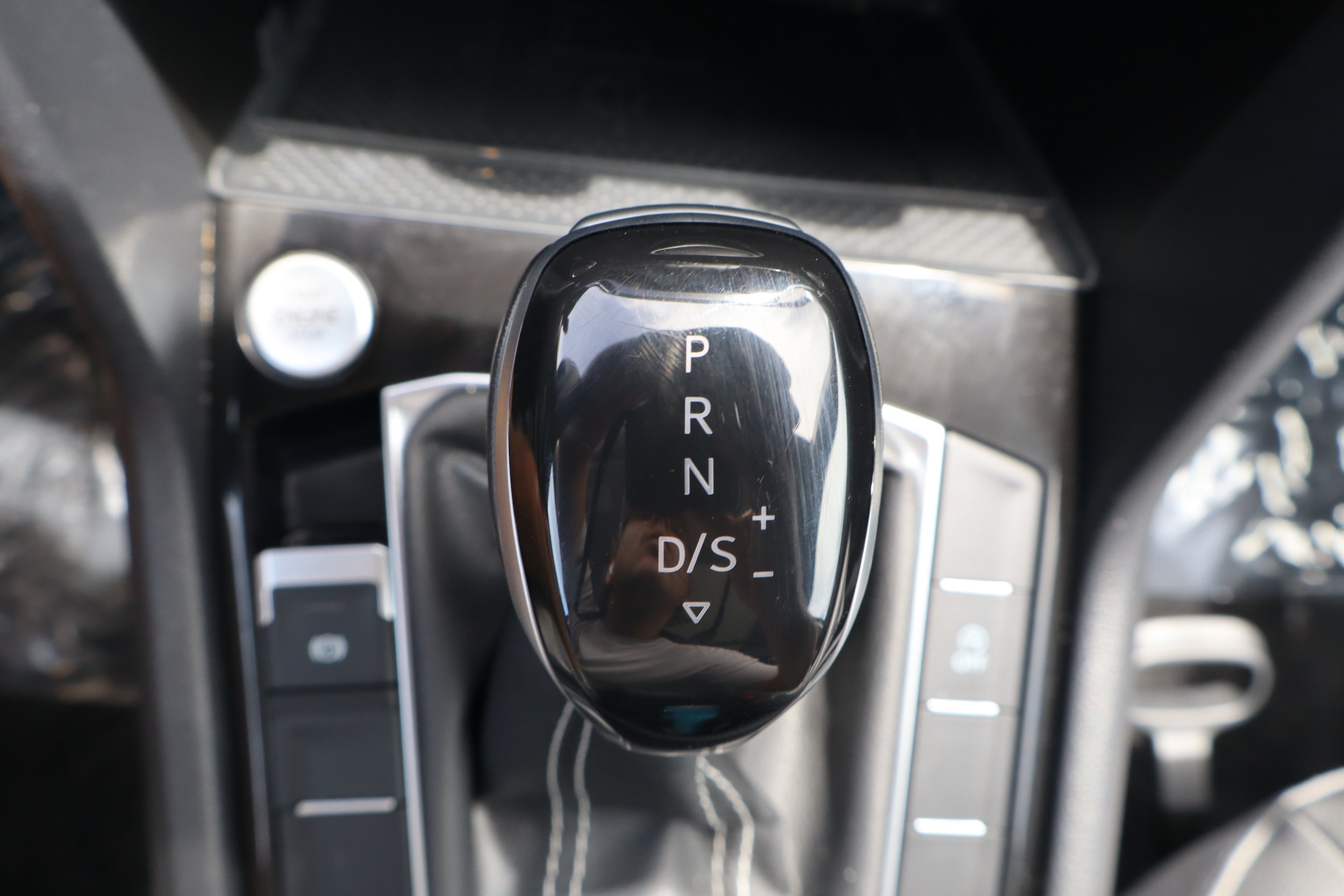 2023 Volkswagen Taos SE - Photo 29