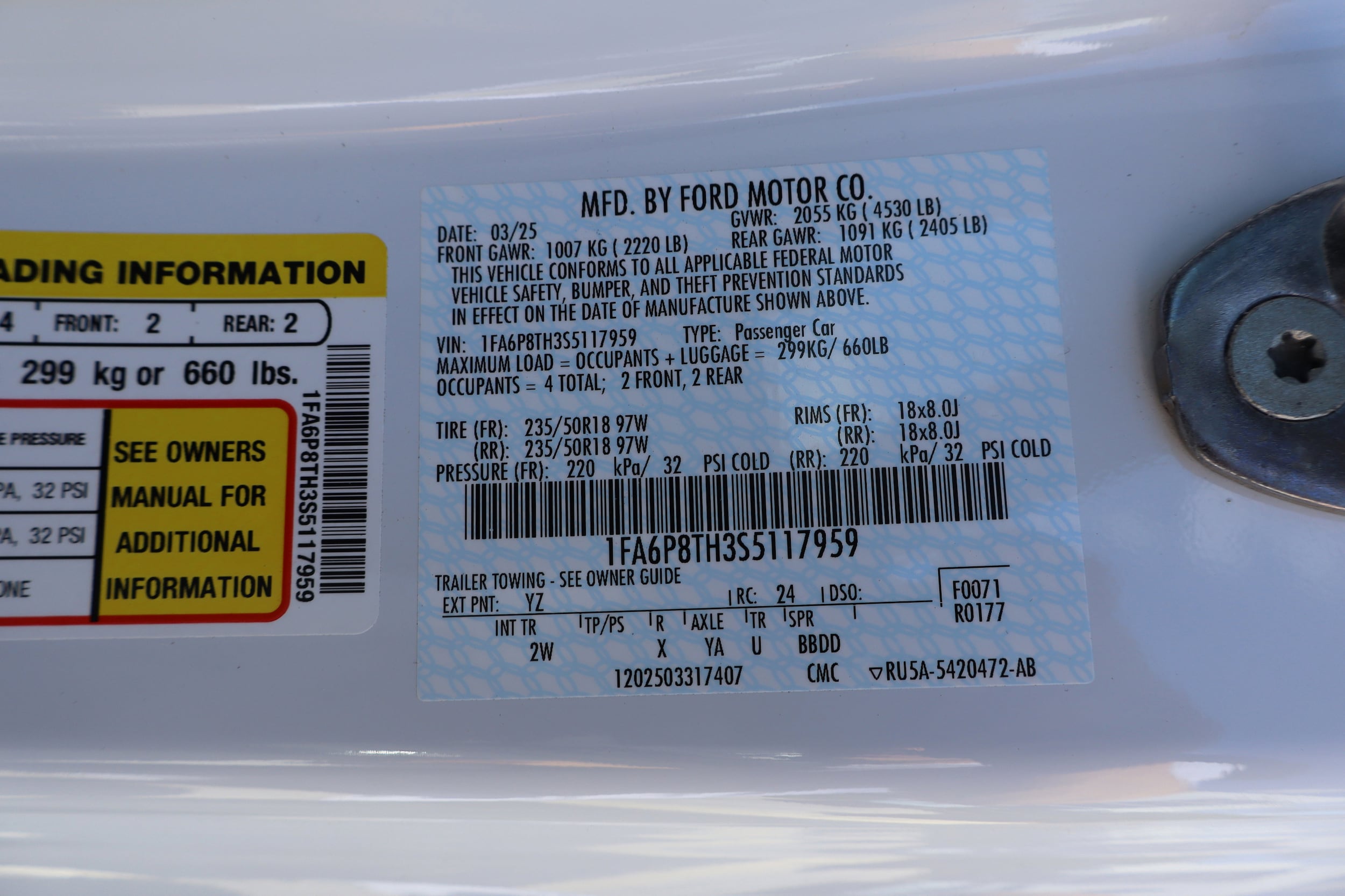 2025 Ford Mustang EcoBoost - Photo 28
