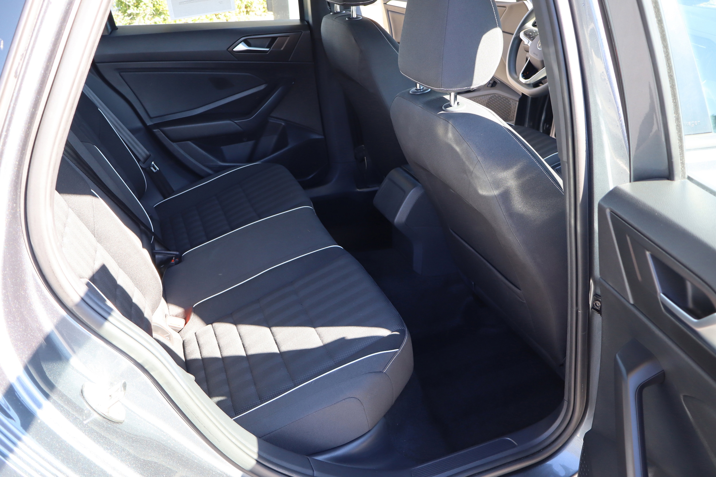 2022 Volkswagen Jetta Sport - Photo 17