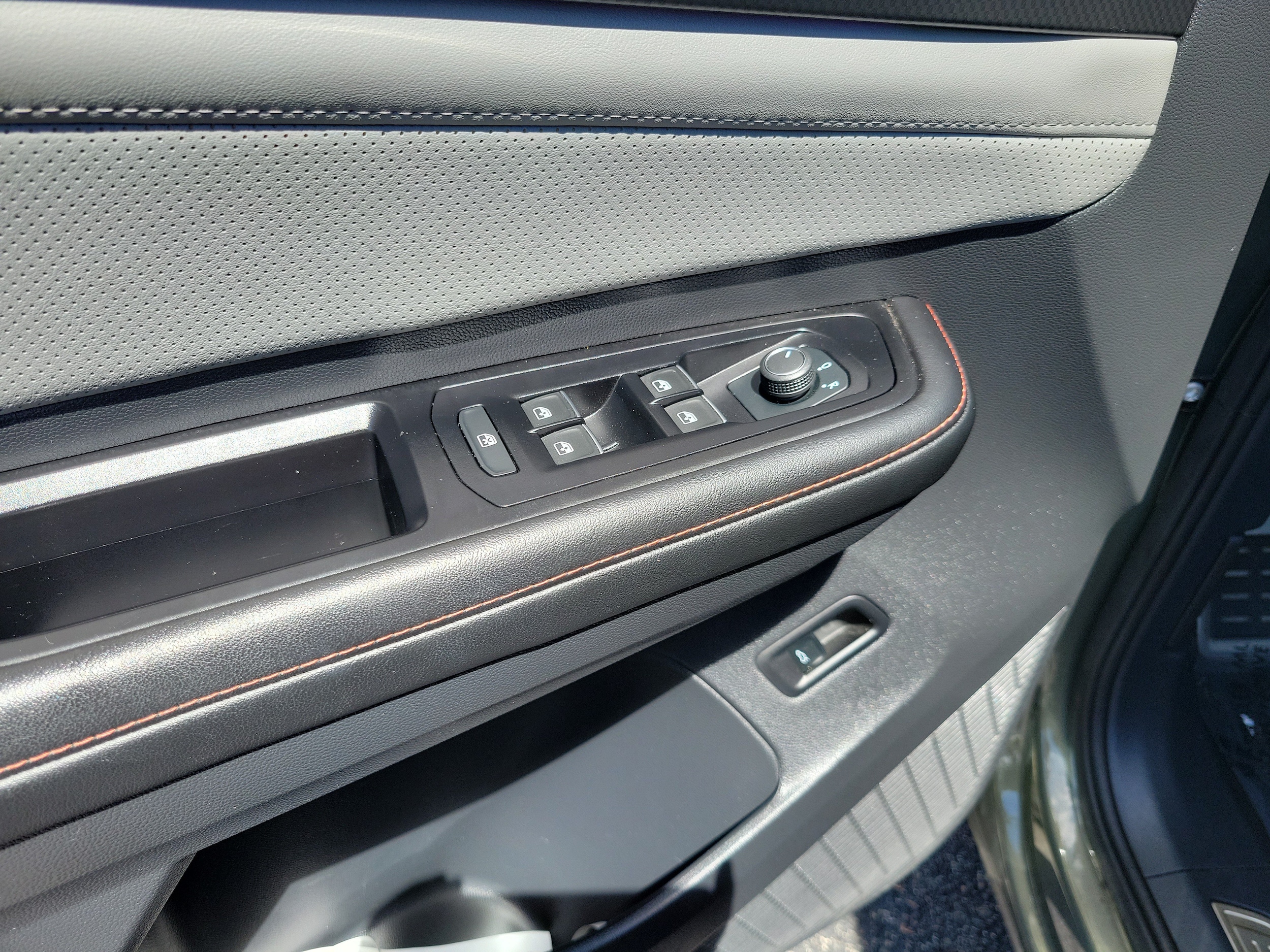 2024 Volkswagen Atlas Atlas Peak Edition - Photo 17