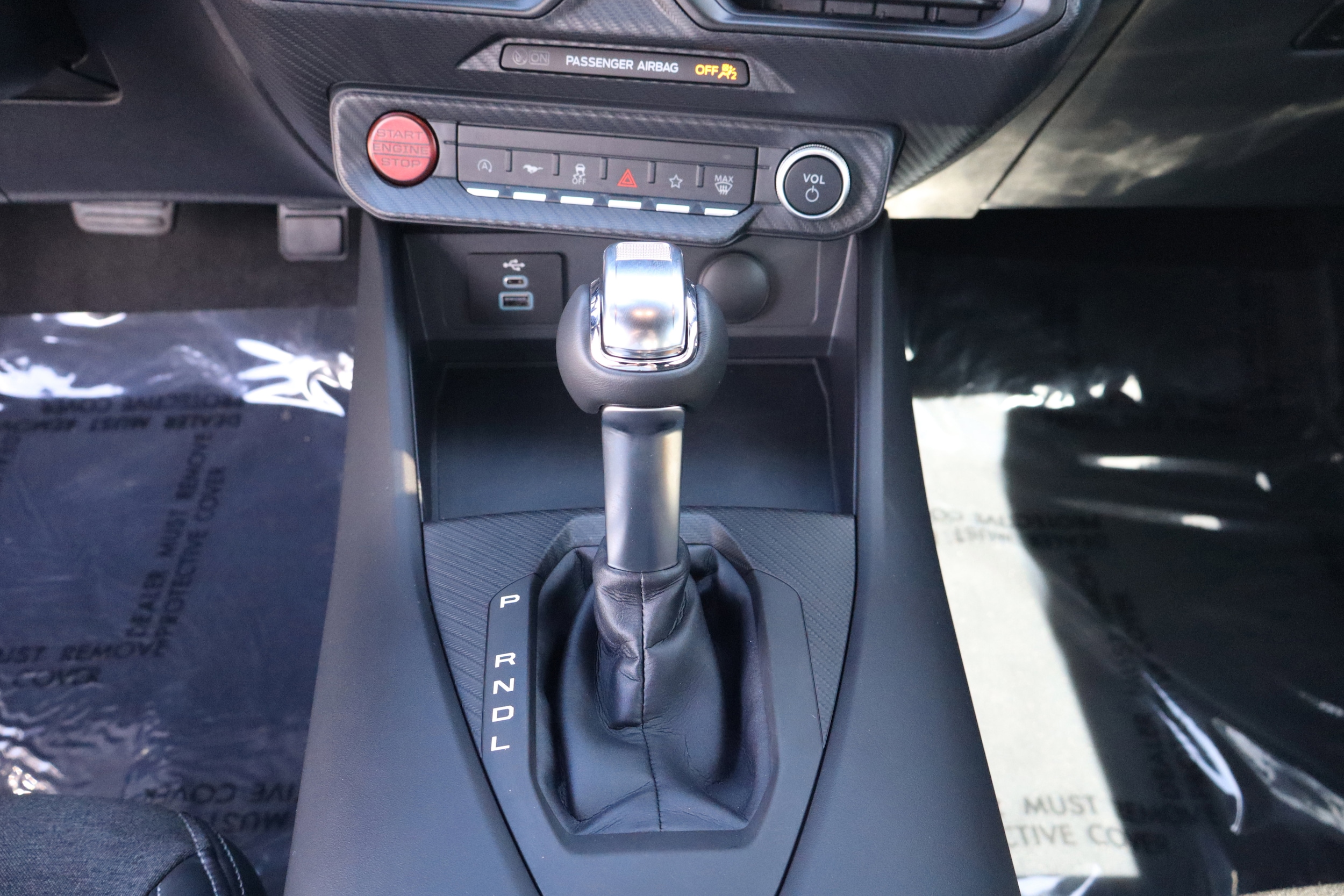 2025 Ford Mustang EcoBoost - Photo 21