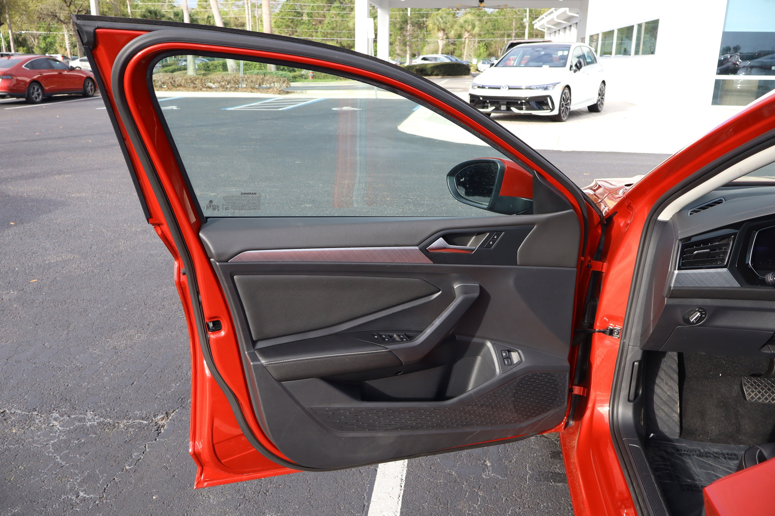 2022 Volkswagen Jetta SE - Photo 13