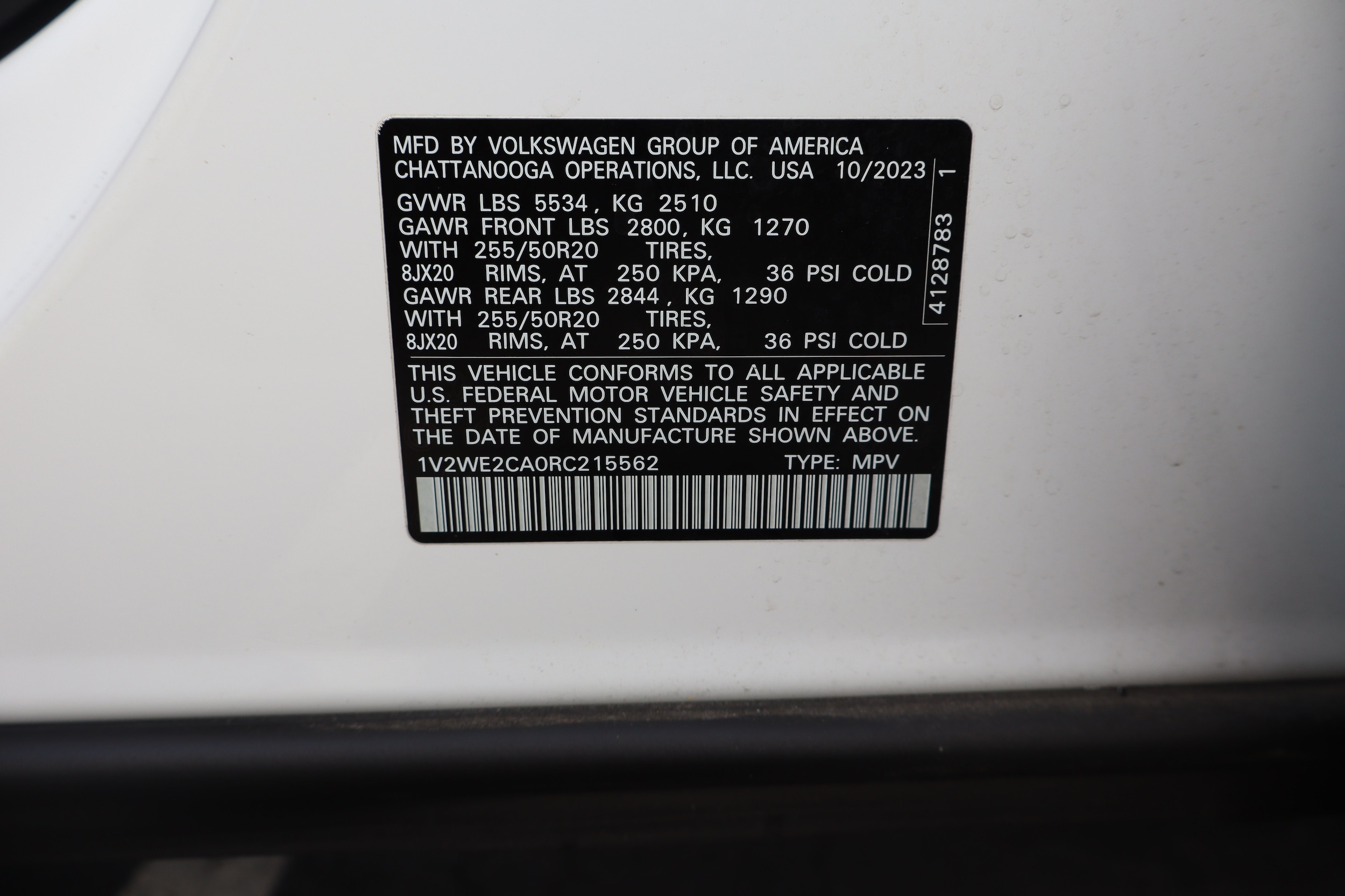 2024 Volkswagen Atlas Cross Sport SE w/Tech - Photo 29