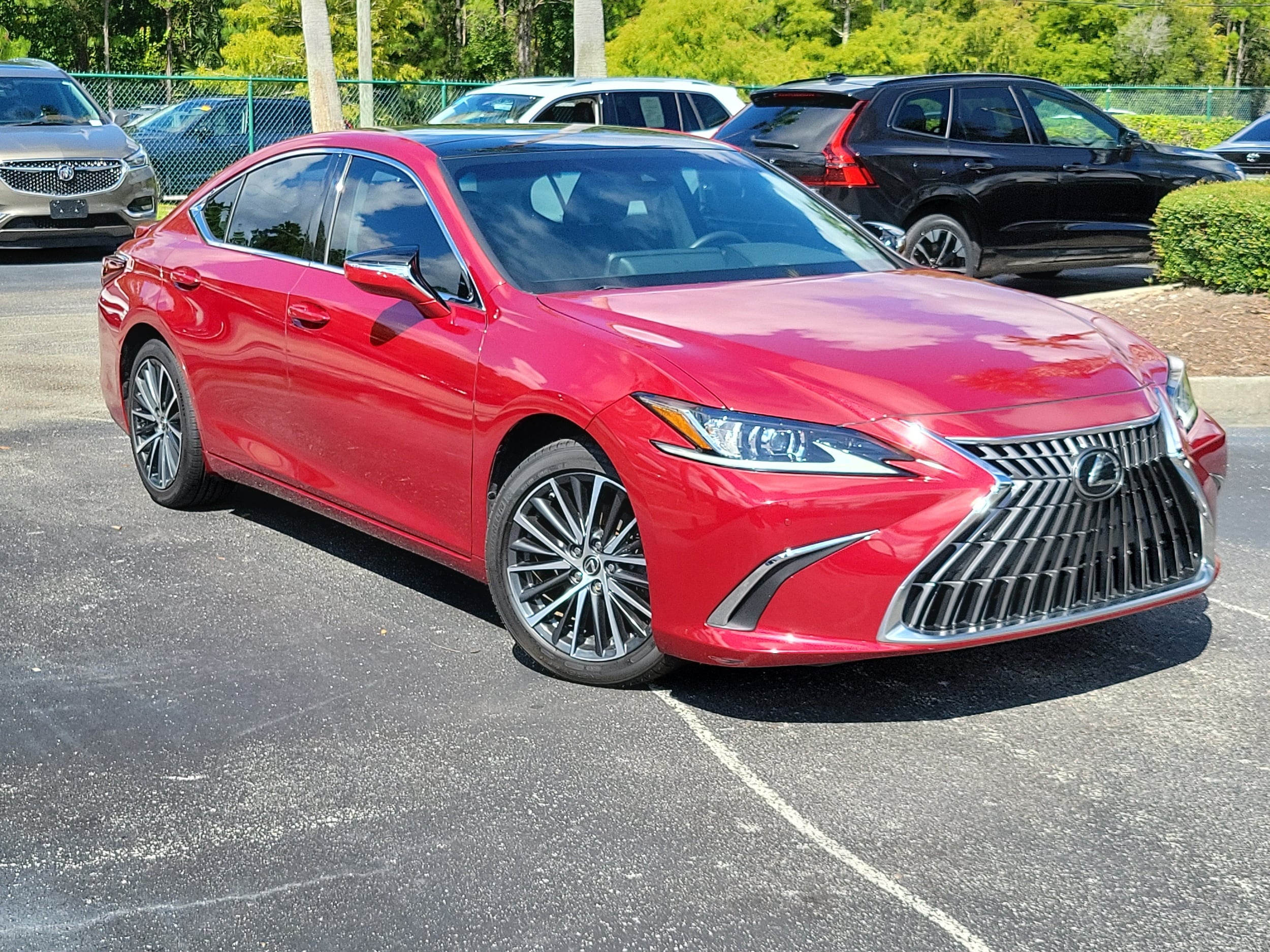 2023 Lexus ES