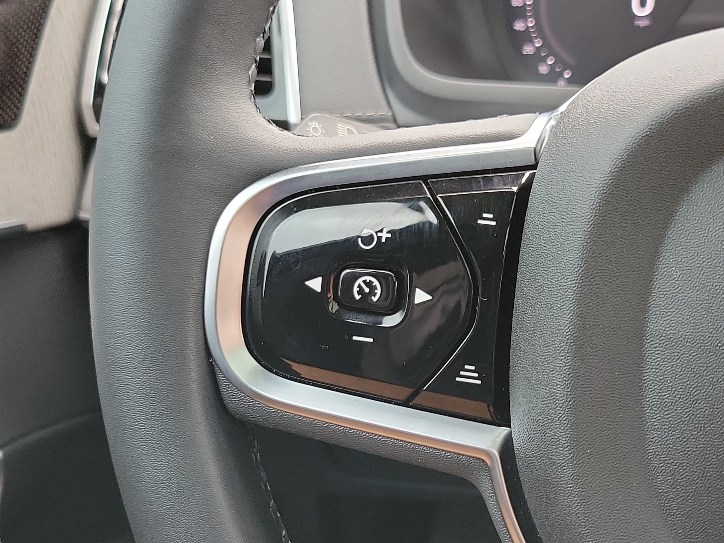 2024 Volvo XC90 Ultimate - Photo 17