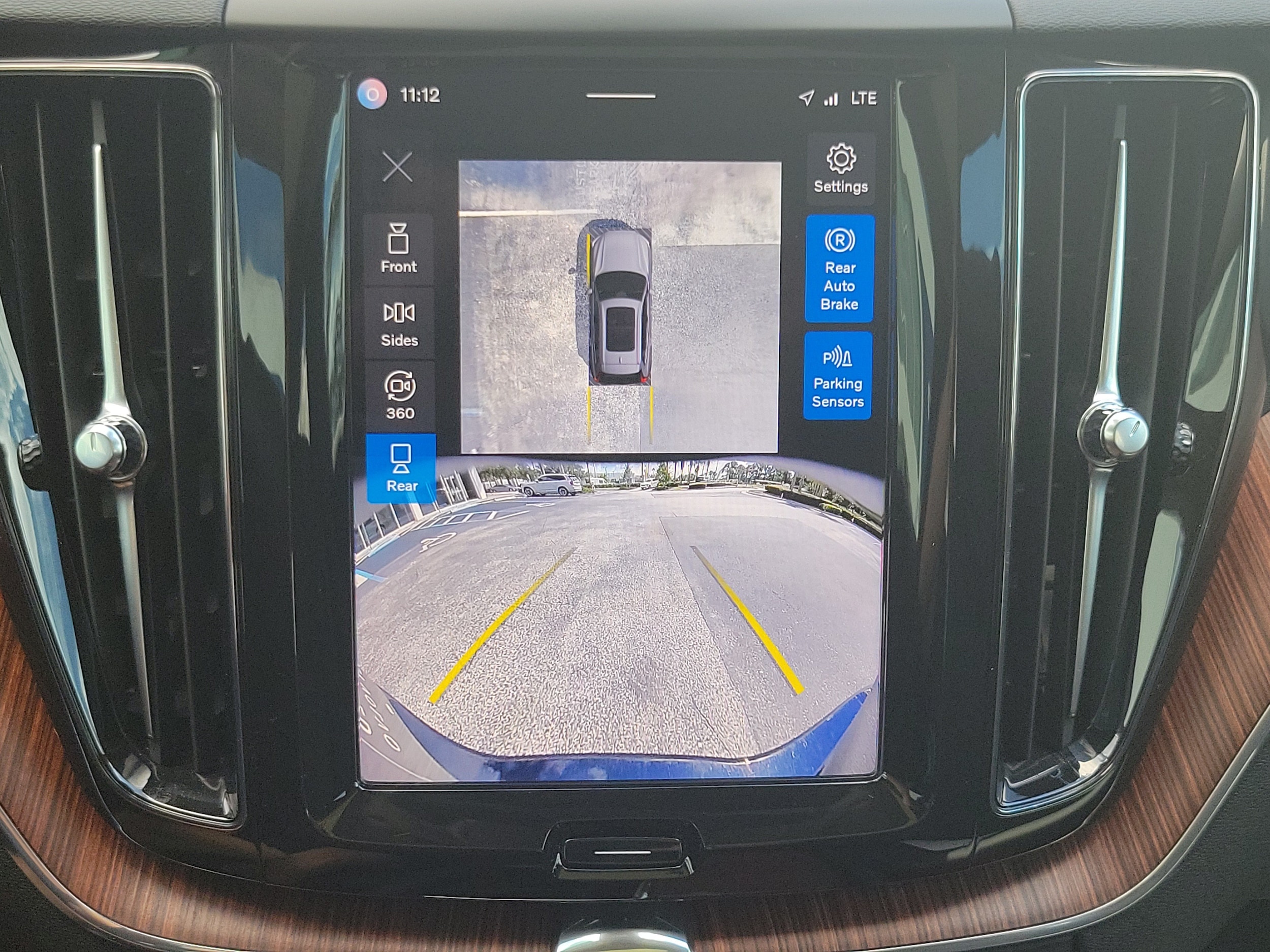 2024 Volvo XC60 Plus - Photo 22