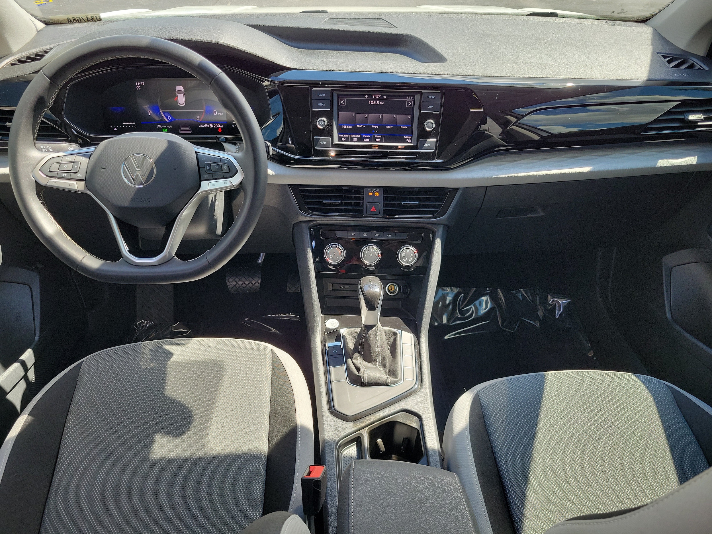 2024 Volkswagen Taos S - Photo 11