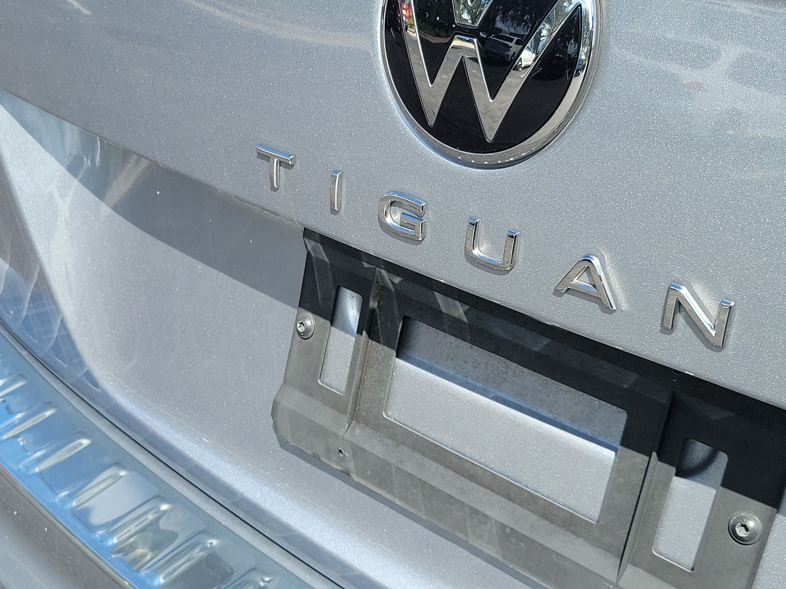 2024 Volkswagen Tiguan SE - Photo 7