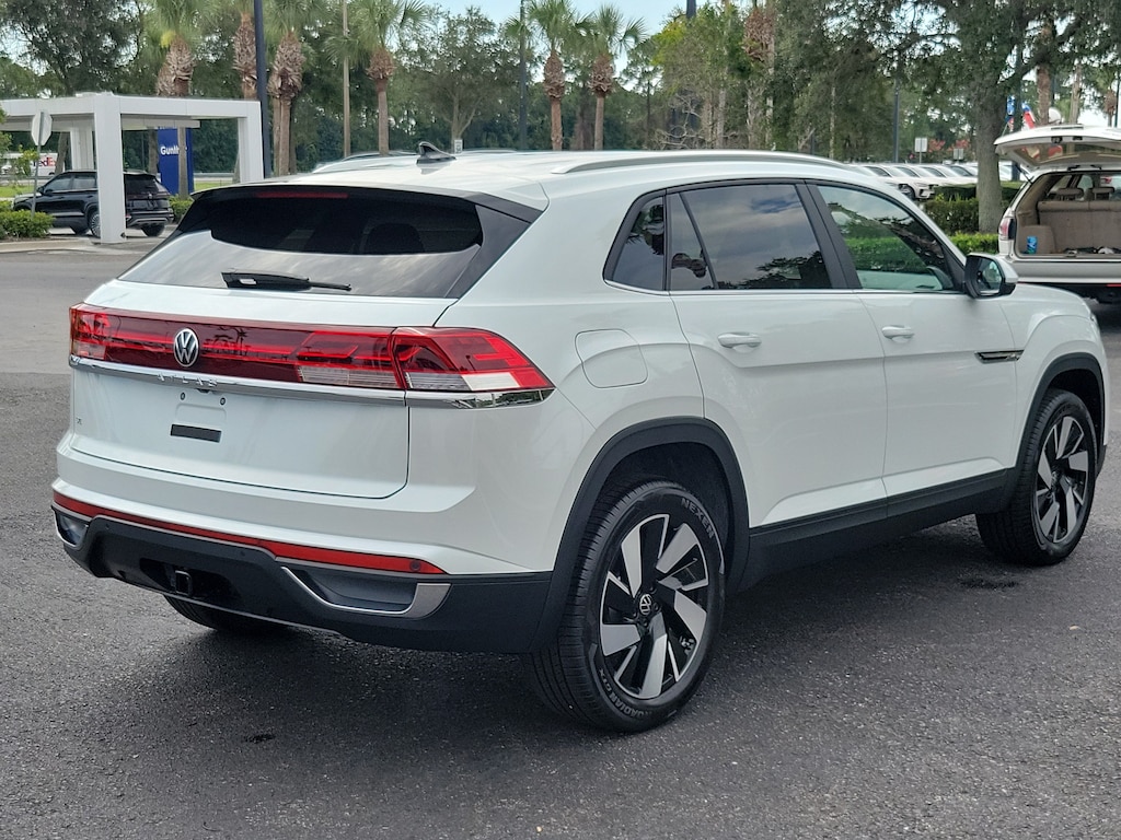 New 2026 Volkswagen Atlas Cross Sport SE w/Technology SUV