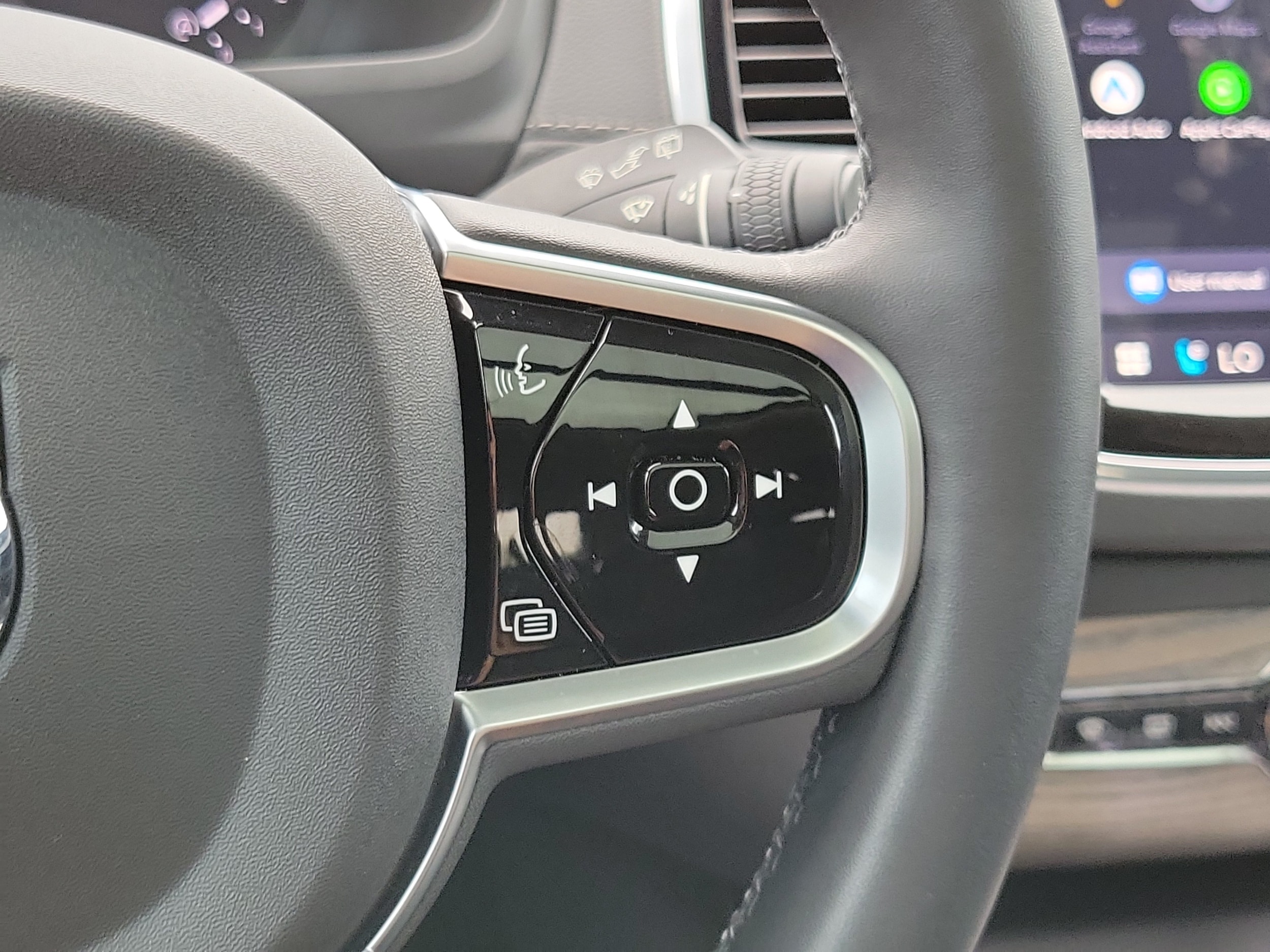 2024 Volvo XC90 Ultimate - Photo 18