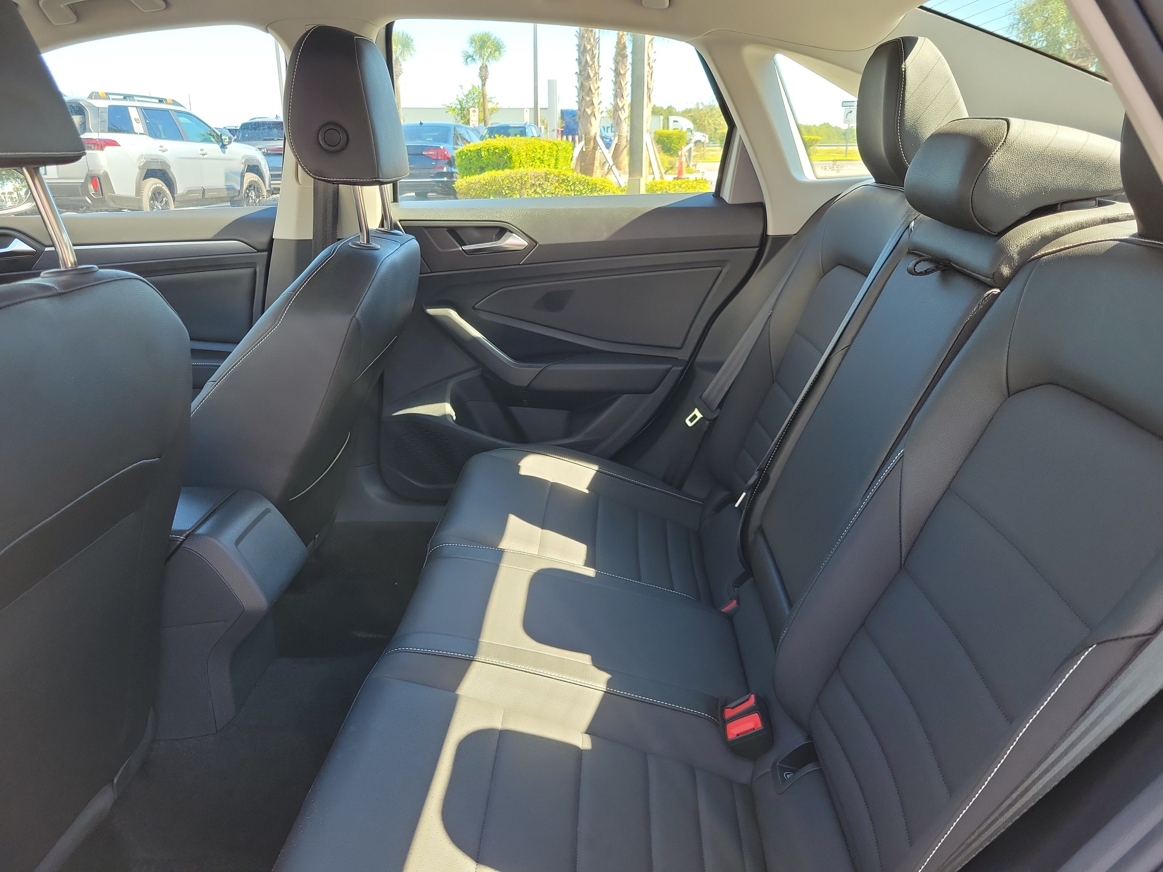 2024 Volkswagen Jetta SE - Photo 11