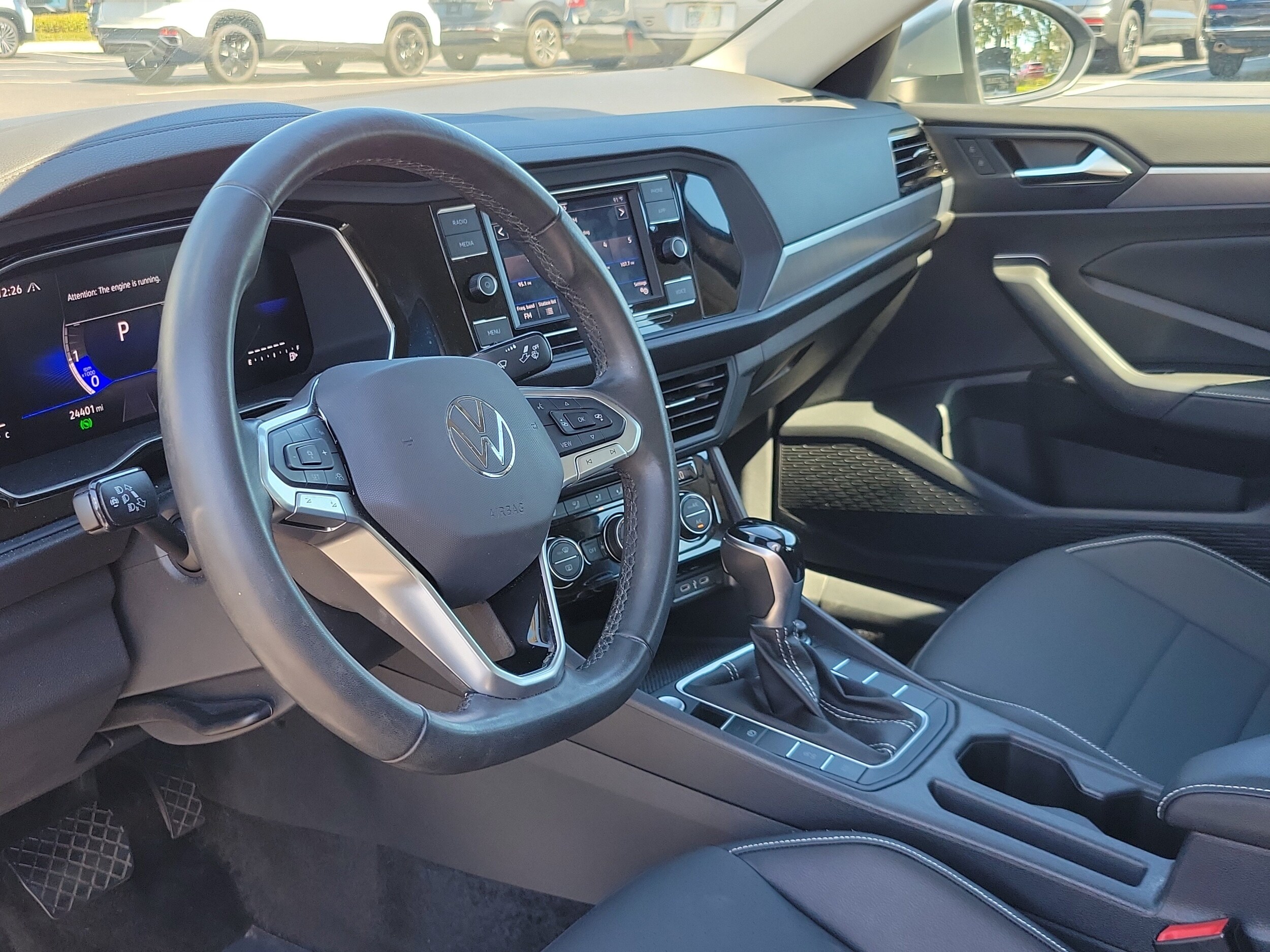 2024 Volkswagen Jetta SE - Photo 15