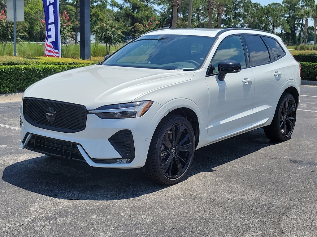New 2026 Volvo XC60 B5 Ultra Black Edition SUV
