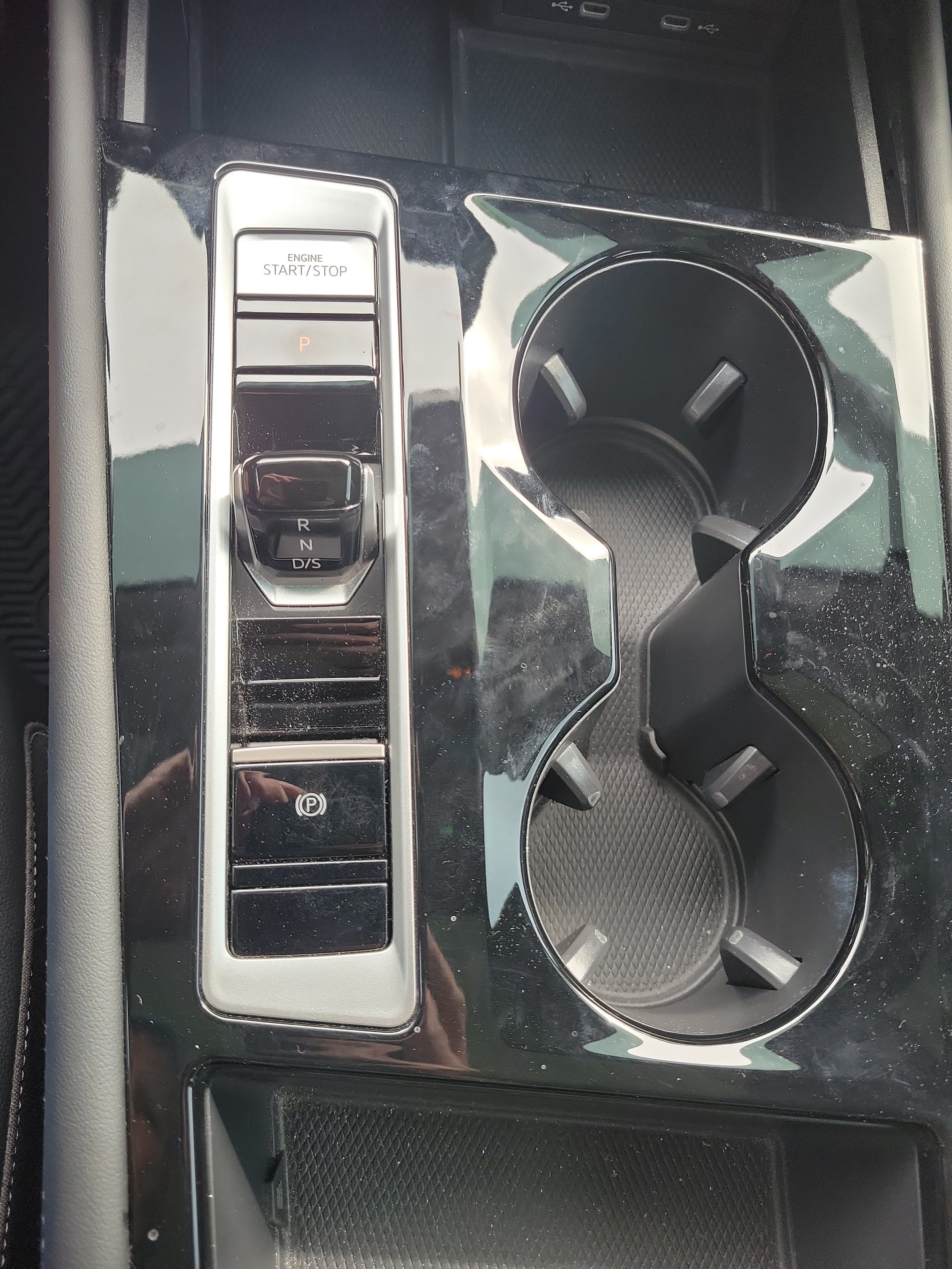 2024 Volkswagen Atlas SEL - Photo 28