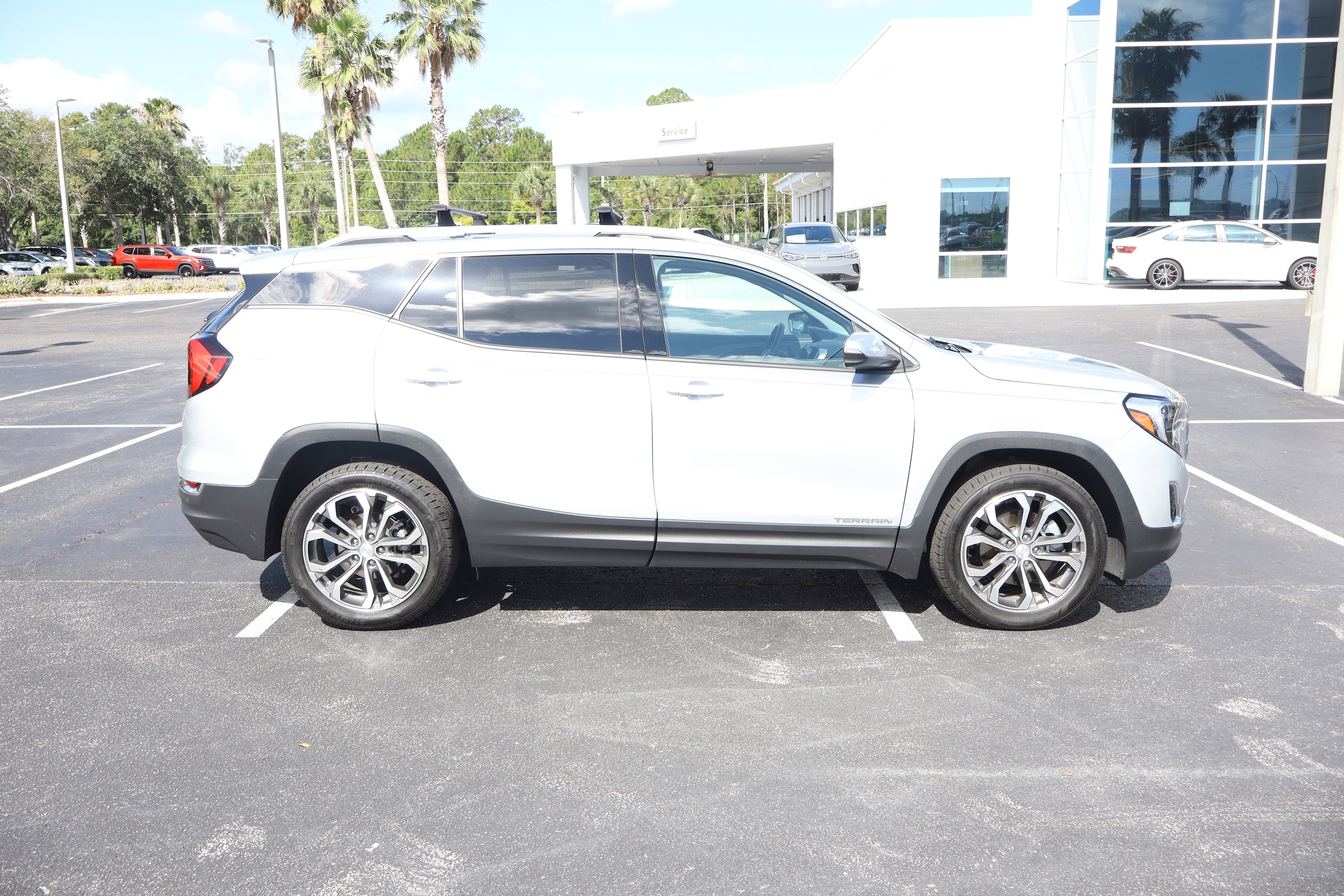 2020 GMC Terrain SLT - Photo 8