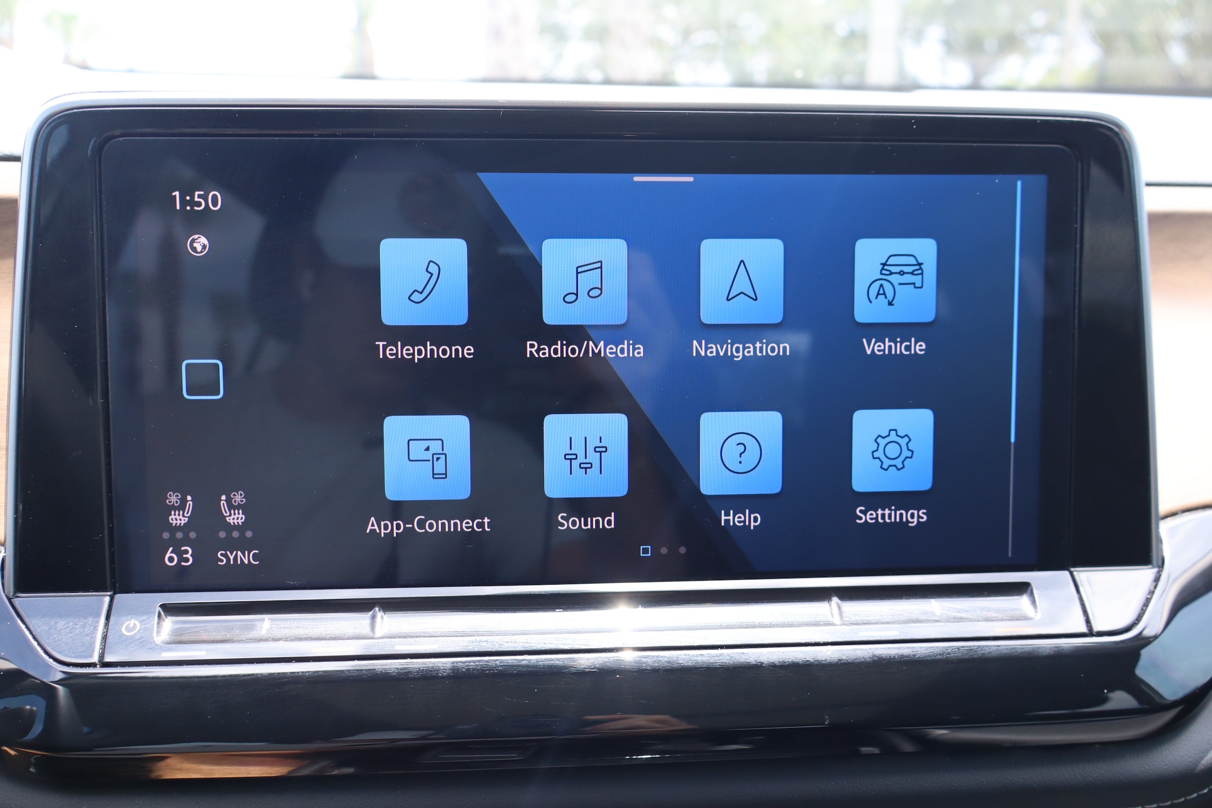 2024 Volkswagen Atlas SE w/Tech - Photo 26