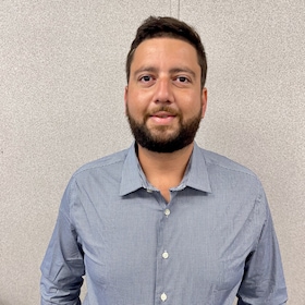 Staff member Eddie Dacunha from 660726d002eb
