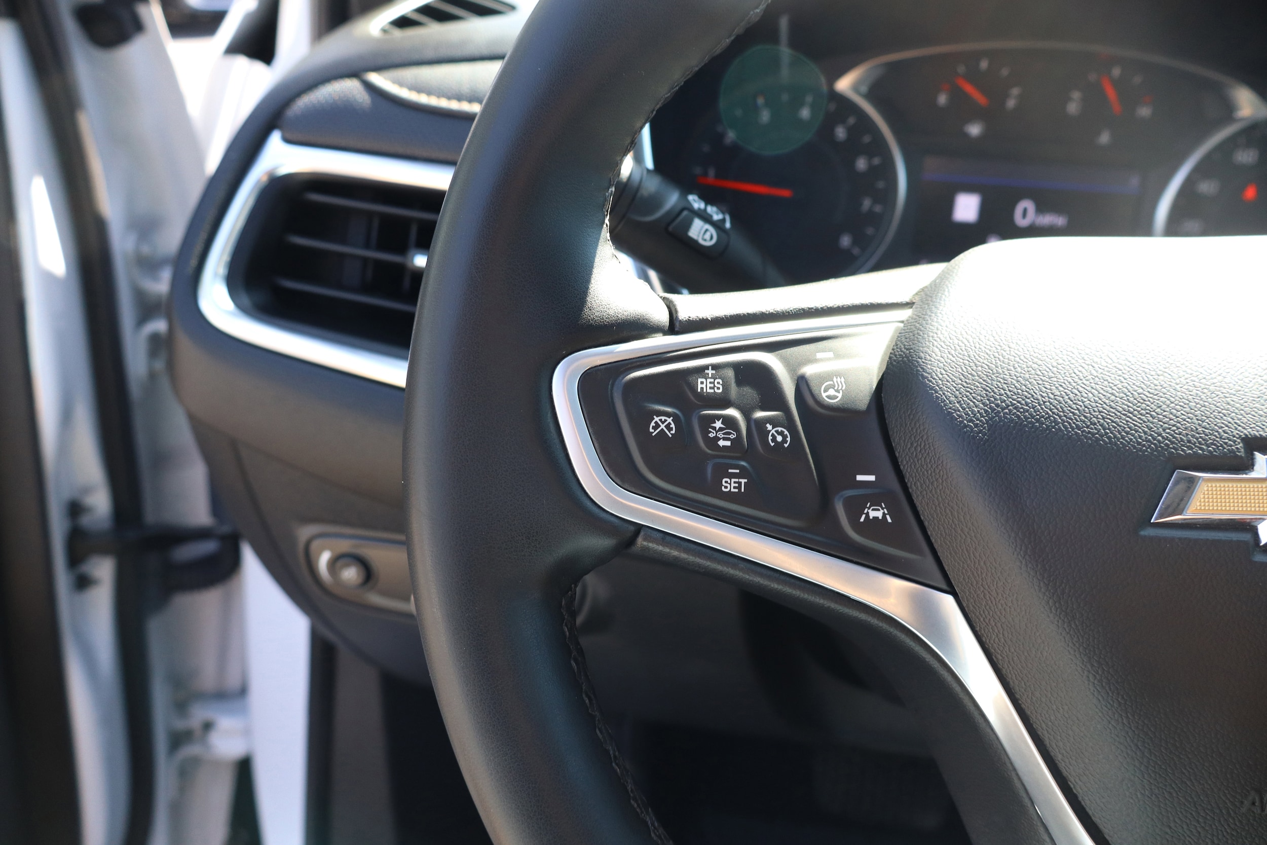 2023 Chevrolet Equinox Premier - Photo 18