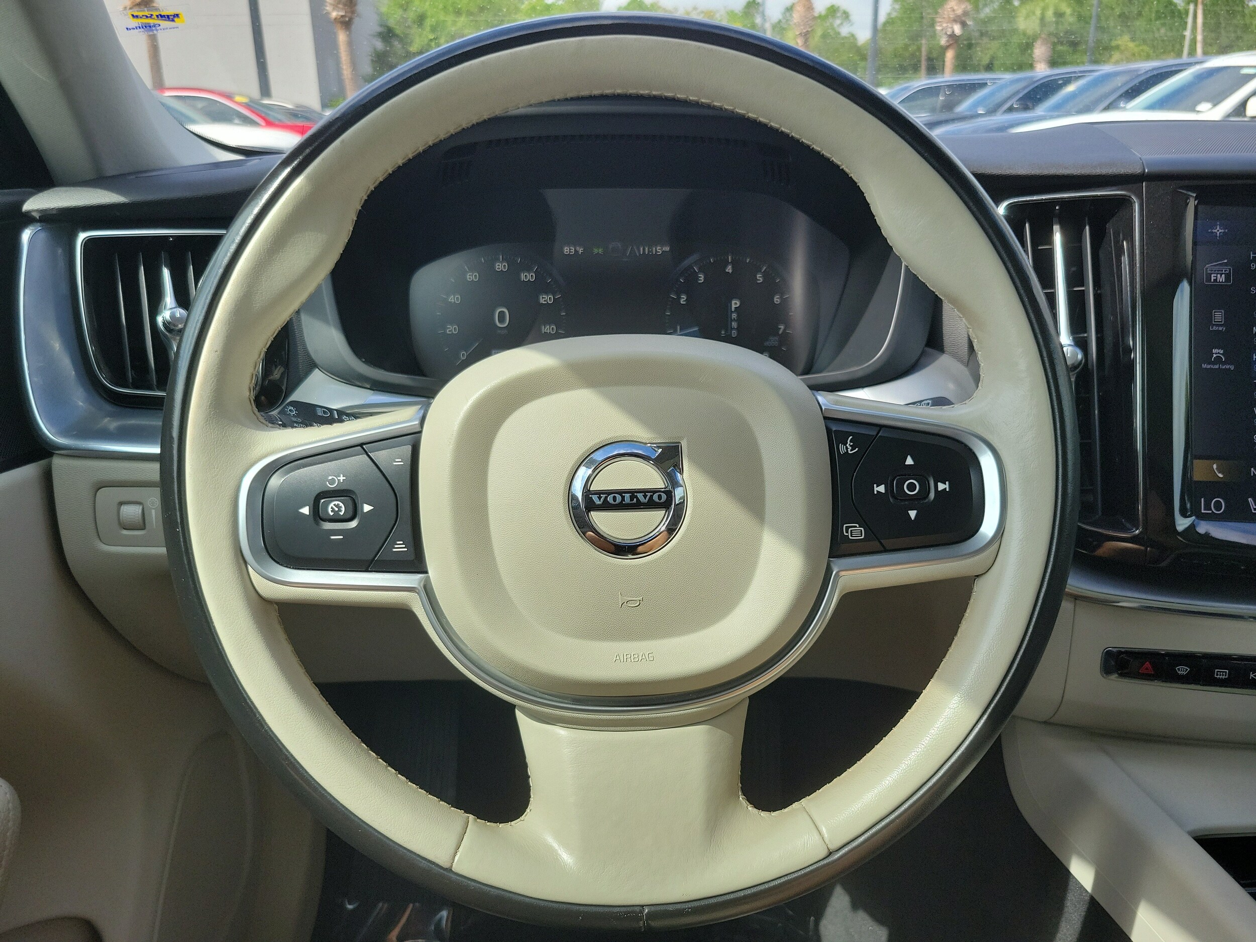 2018 Volvo XC60 Momentum - Photo 16