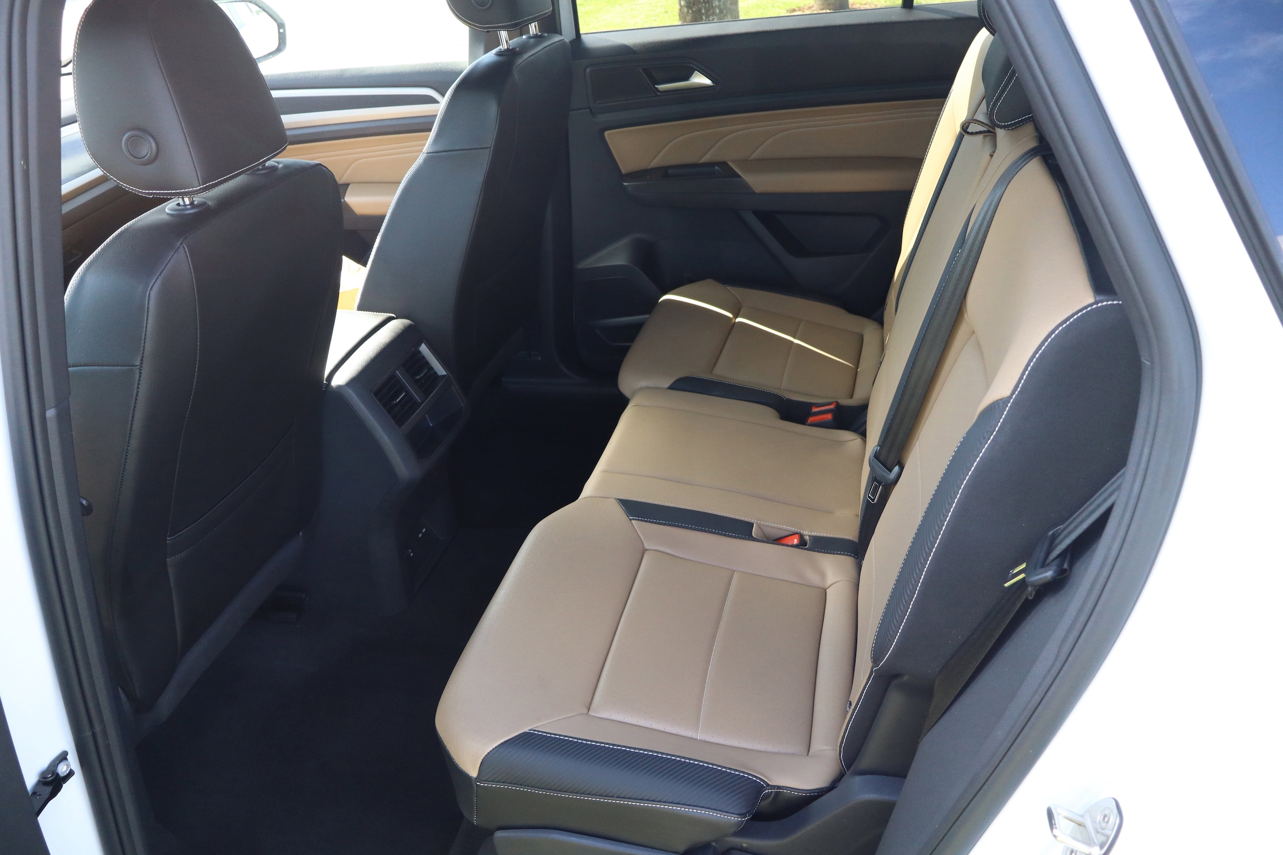 2022 Volkswagen Atlas Cross Sport SE w/Tech - Photo 26