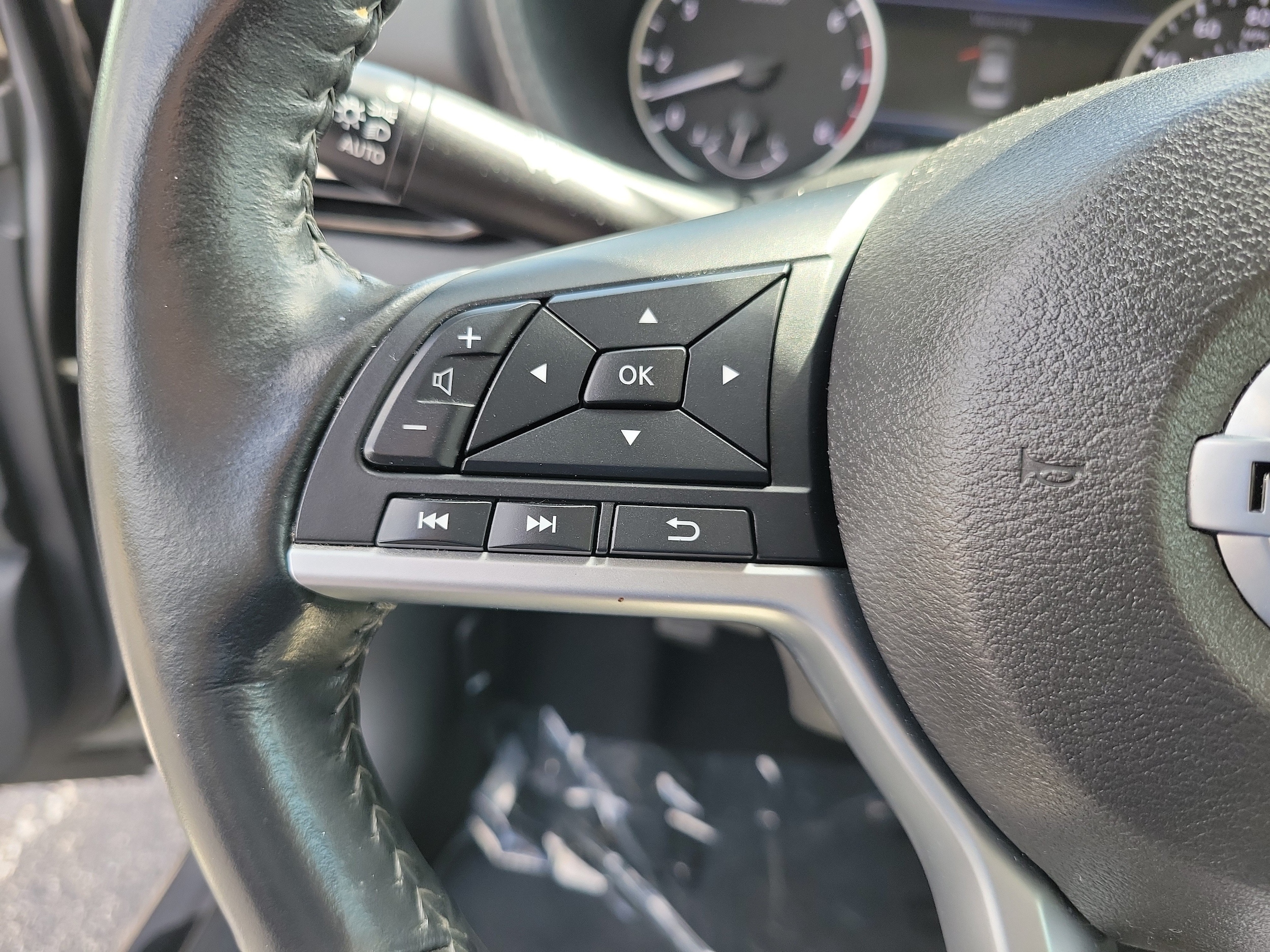 2021 Nissan Sentra SV - Photo 18