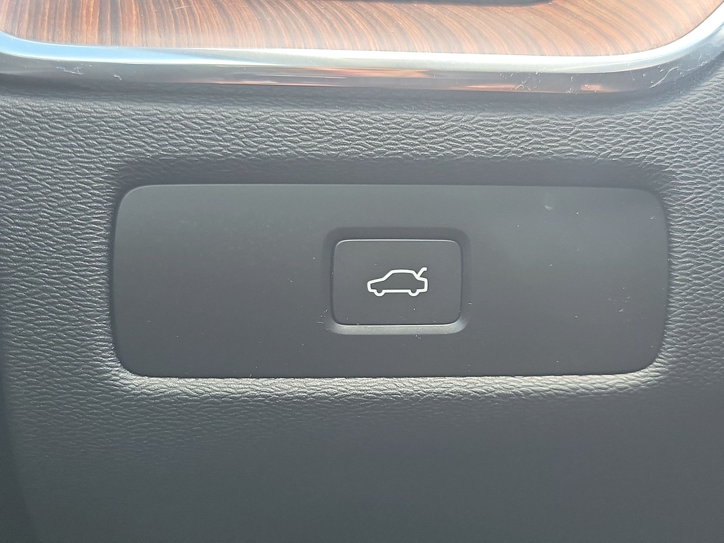 2024 Volvo XC60 Plus - Photo 26