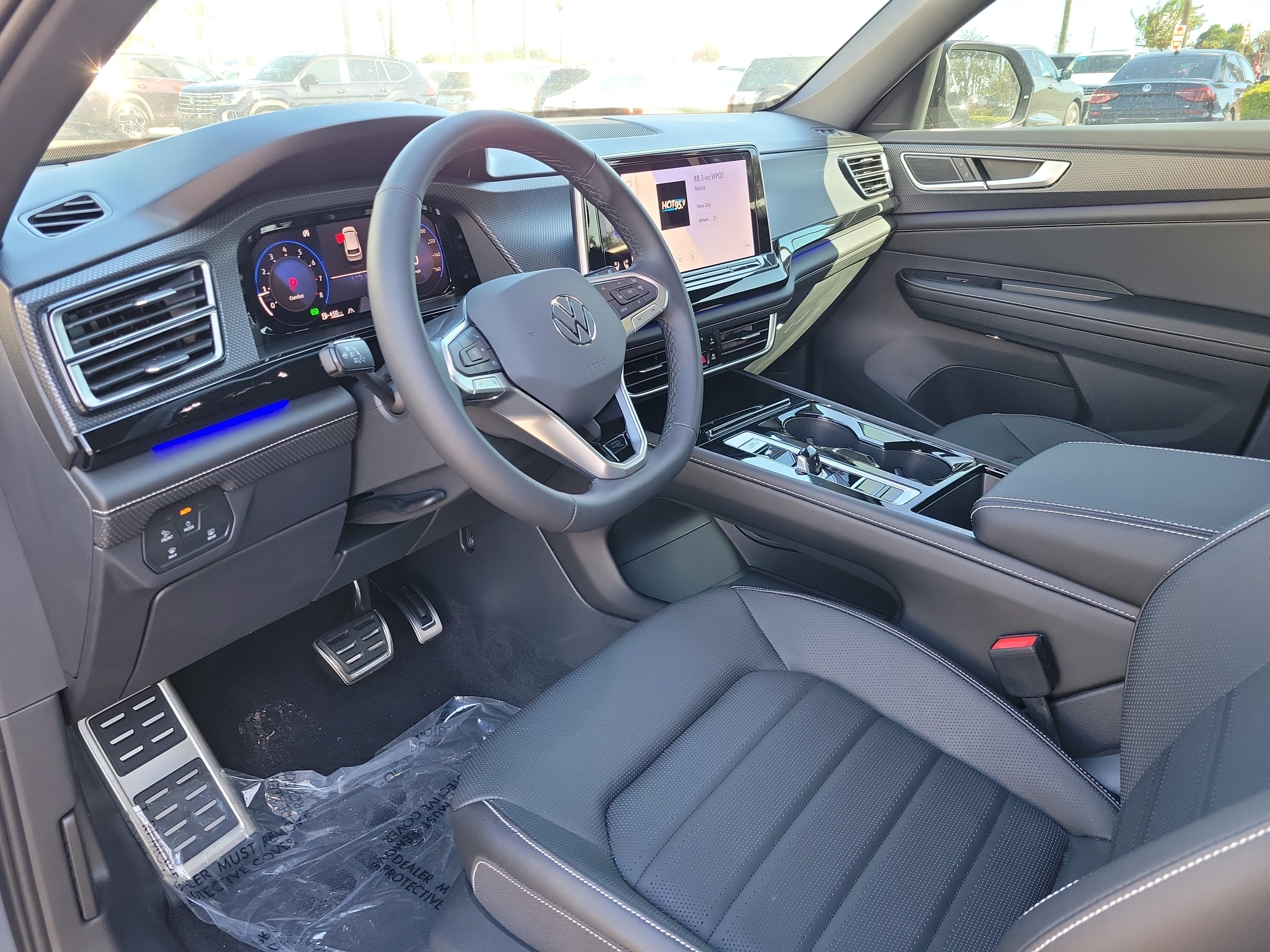 2026 Volkswagen Atlas Cross Sport SEL R-LINE - Photo 19