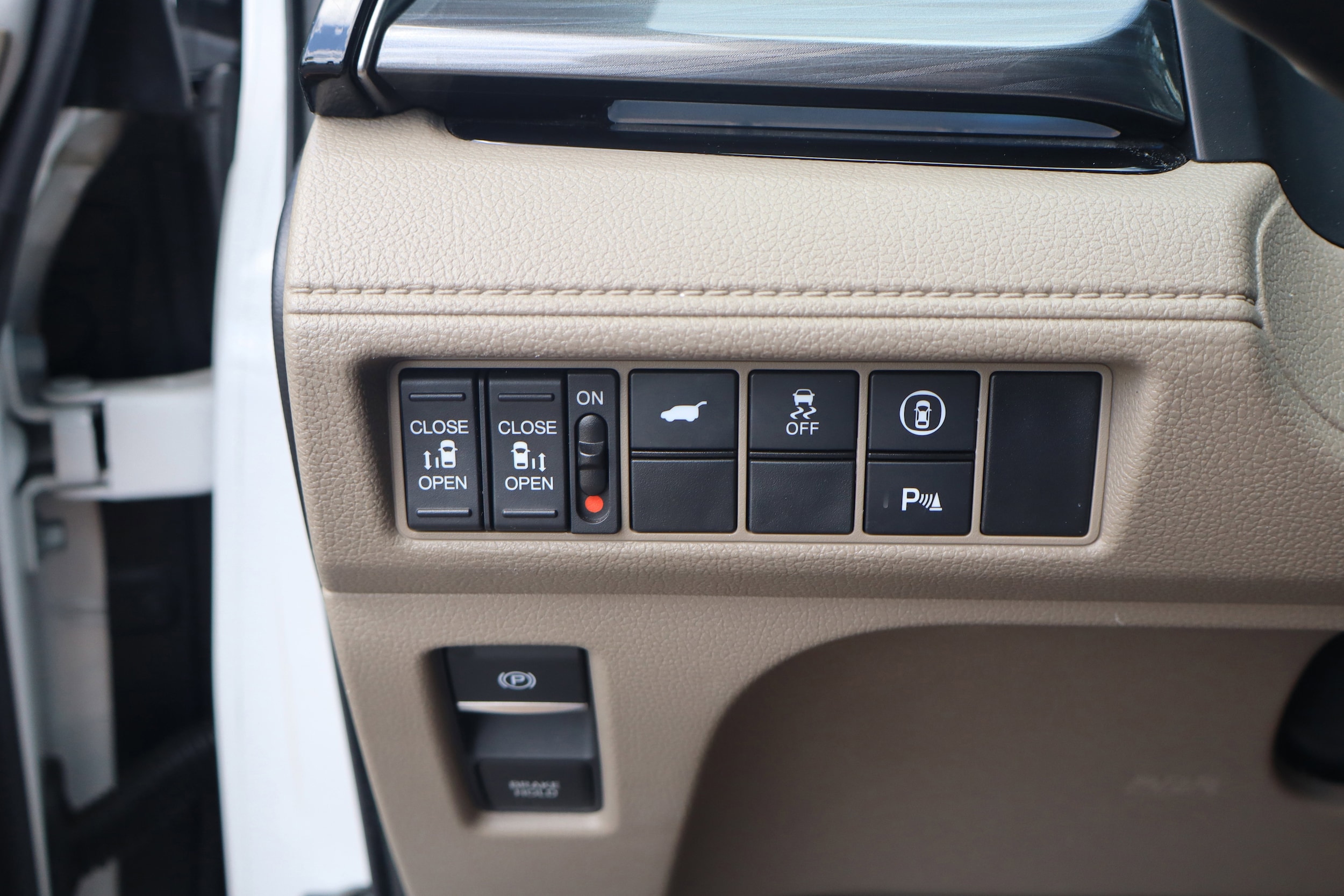 2023 Honda Odyssey Elite - Photo 18