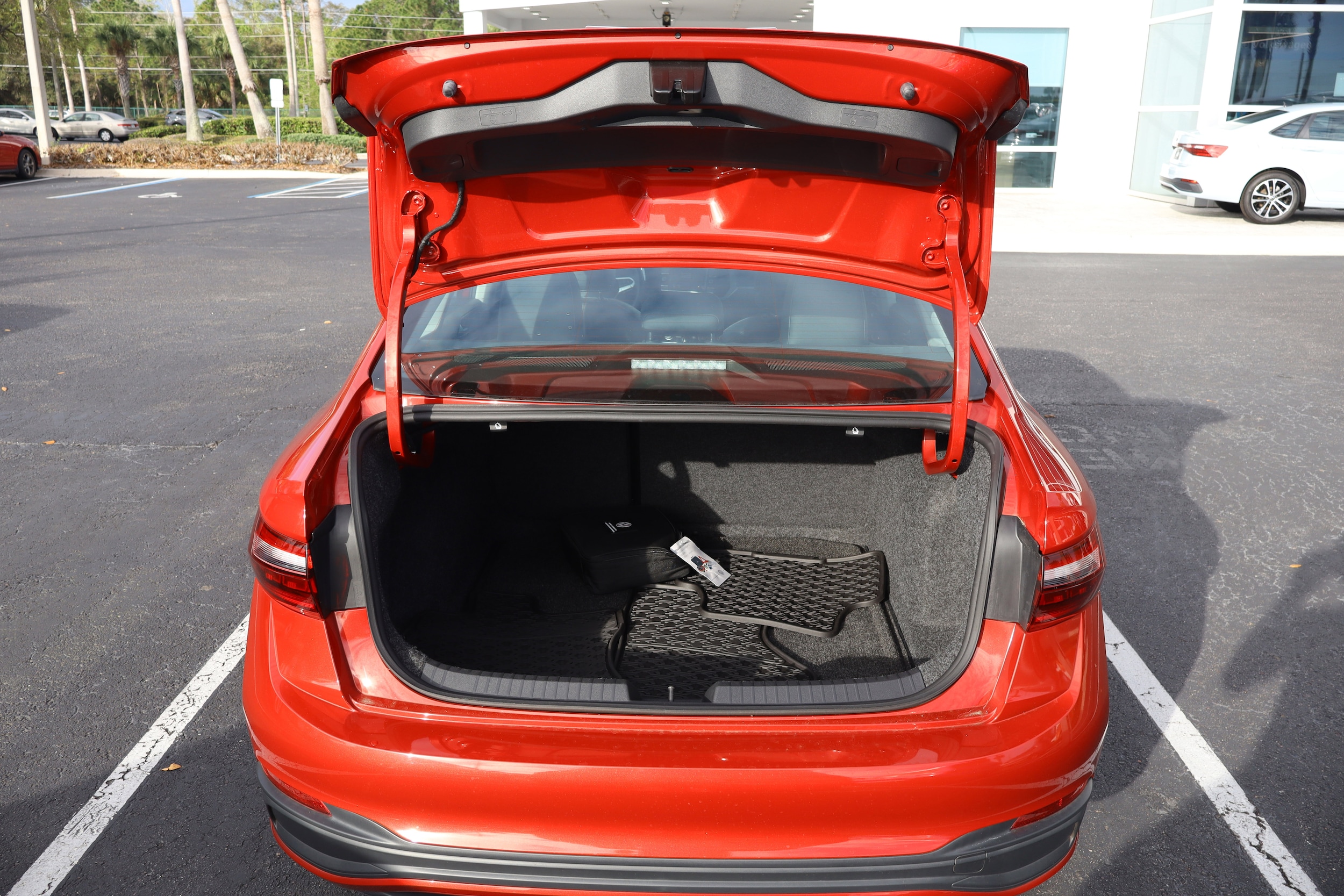2022 Volkswagen Jetta SE - Photo 9