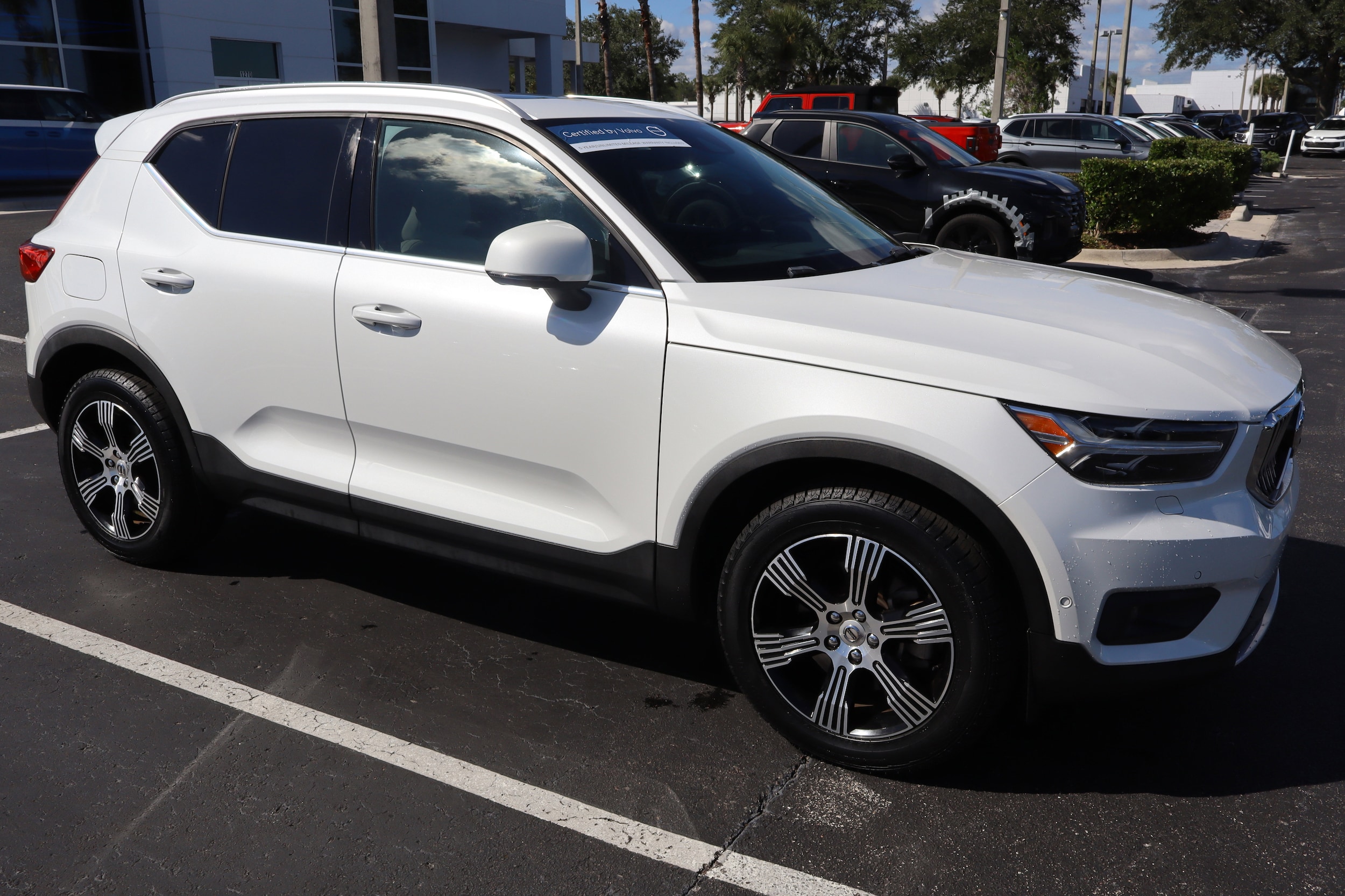 2021 Volvo XC40 Inscription's photo