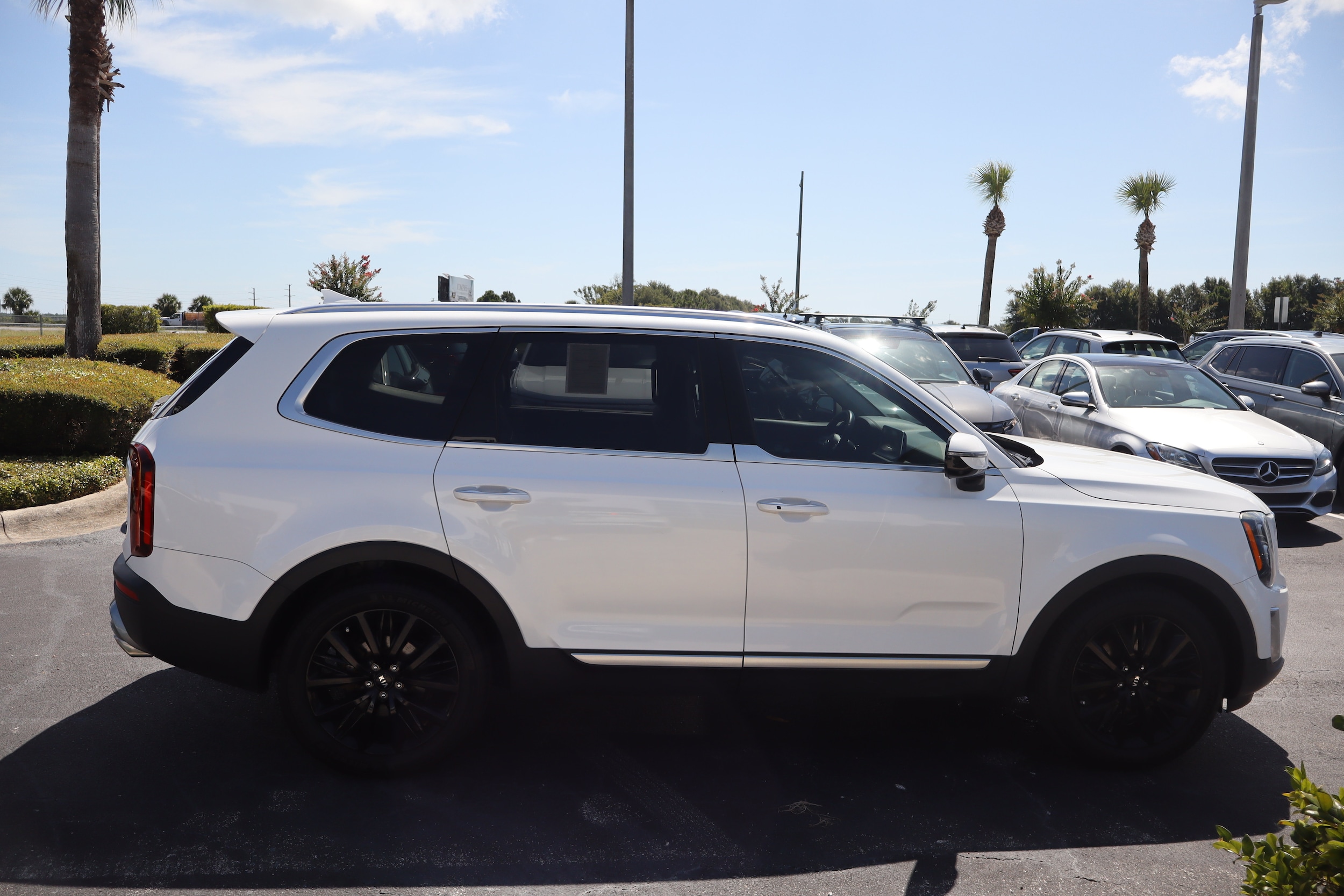2021 Kia Telluride SX - Photo 9