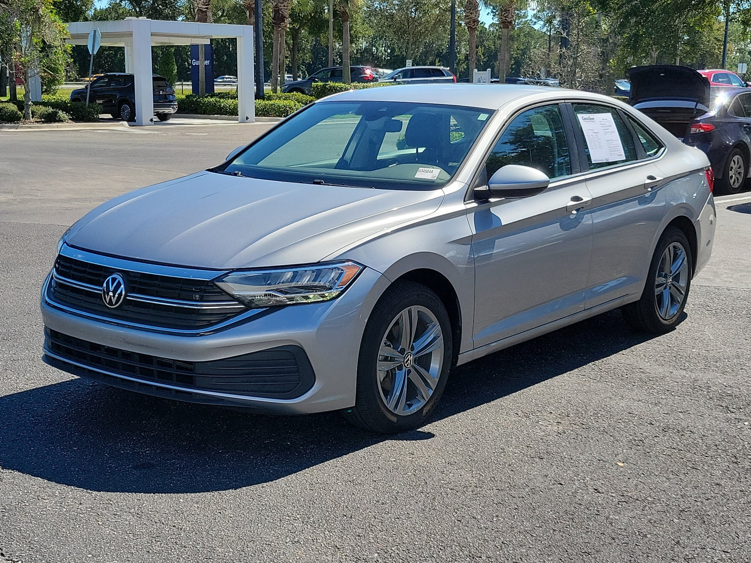 2024 Volkswagen Jetta SE - Photo 2