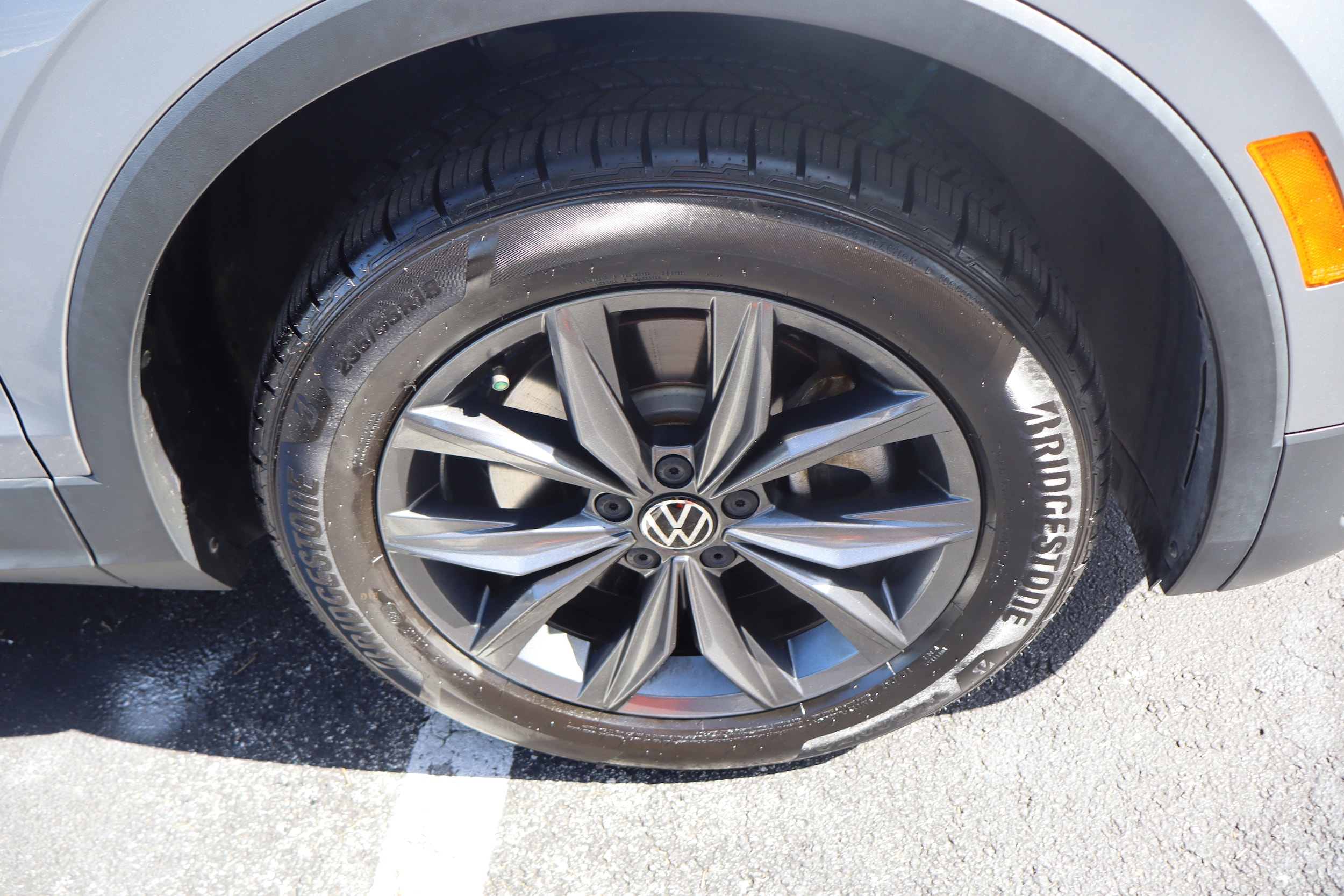 2023 Volkswagen Tiguan SE - Photo 9