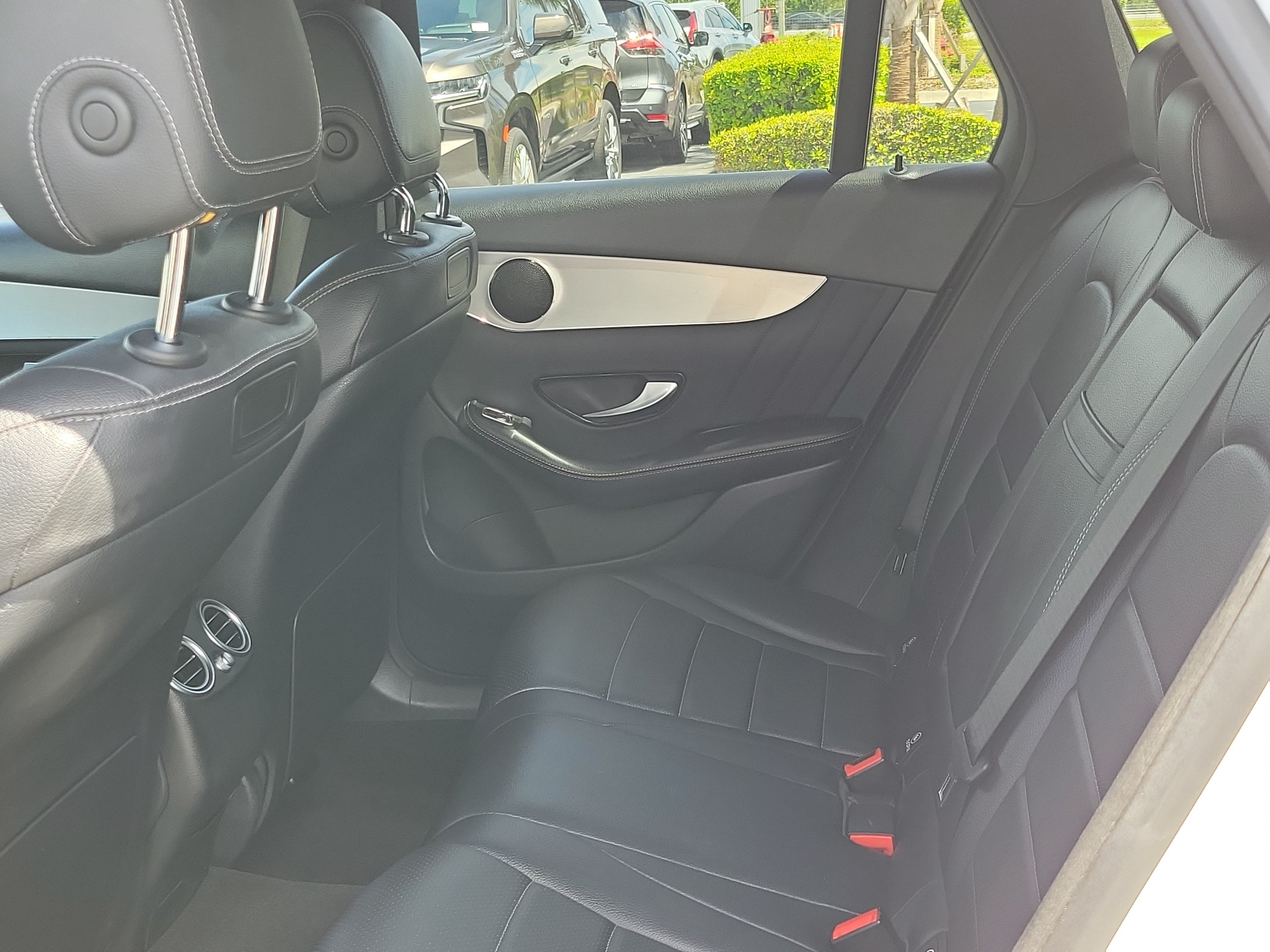 2019 Mercedes-Benz GLC GLC300 - Photo 10
