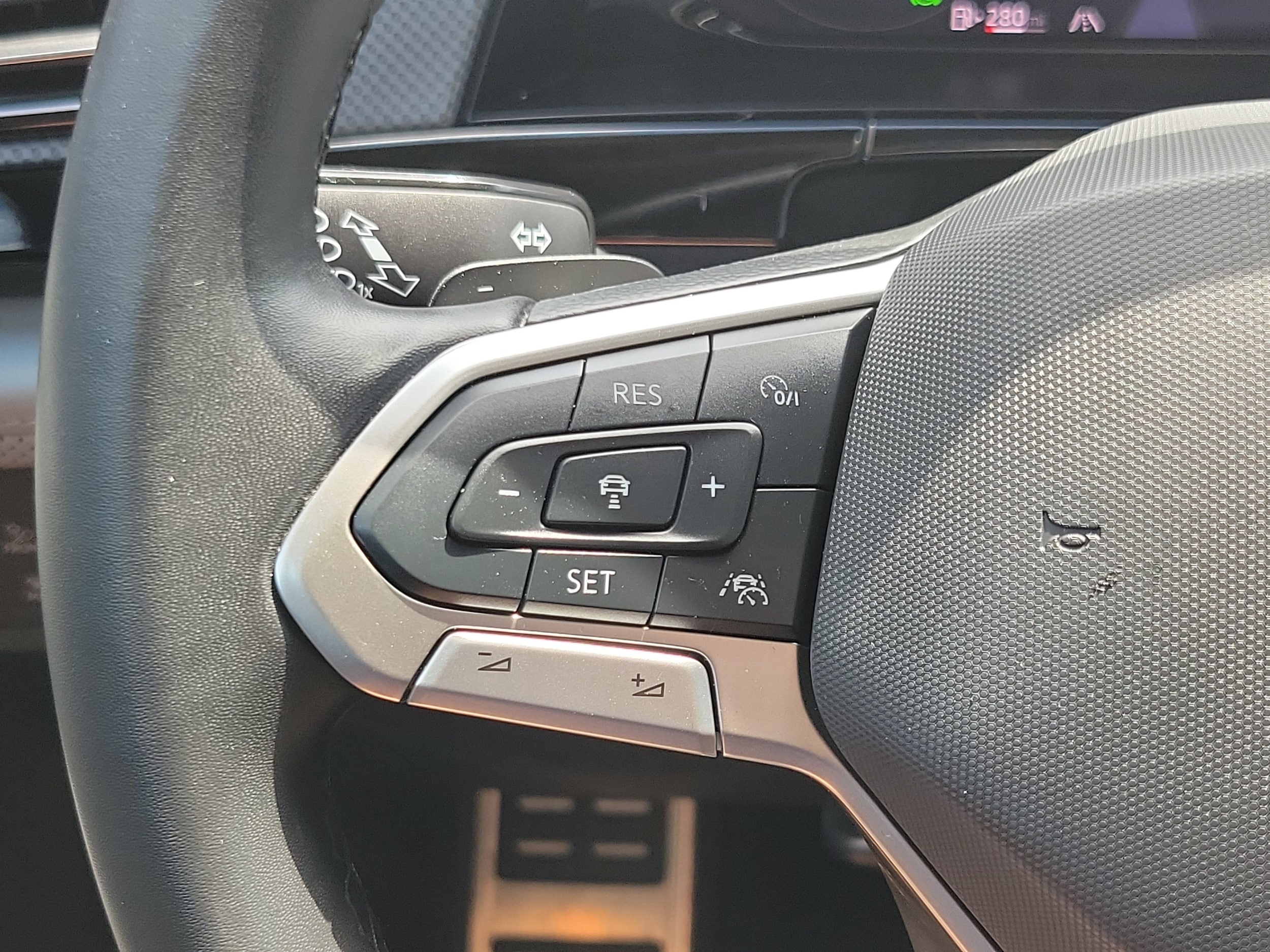 2024 Volkswagen Atlas Atlas Peak Edition - Photo 17